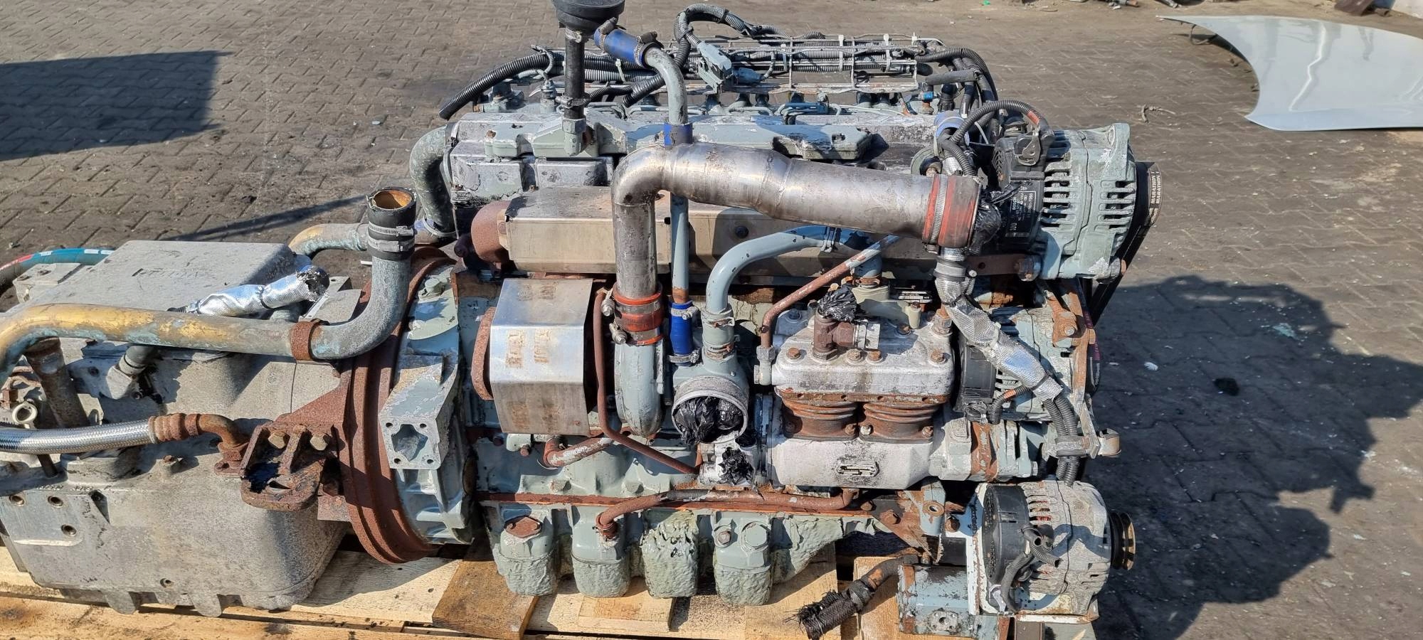 engine pillar D0836 L0H03 220KM SOLARIS URBINO 10