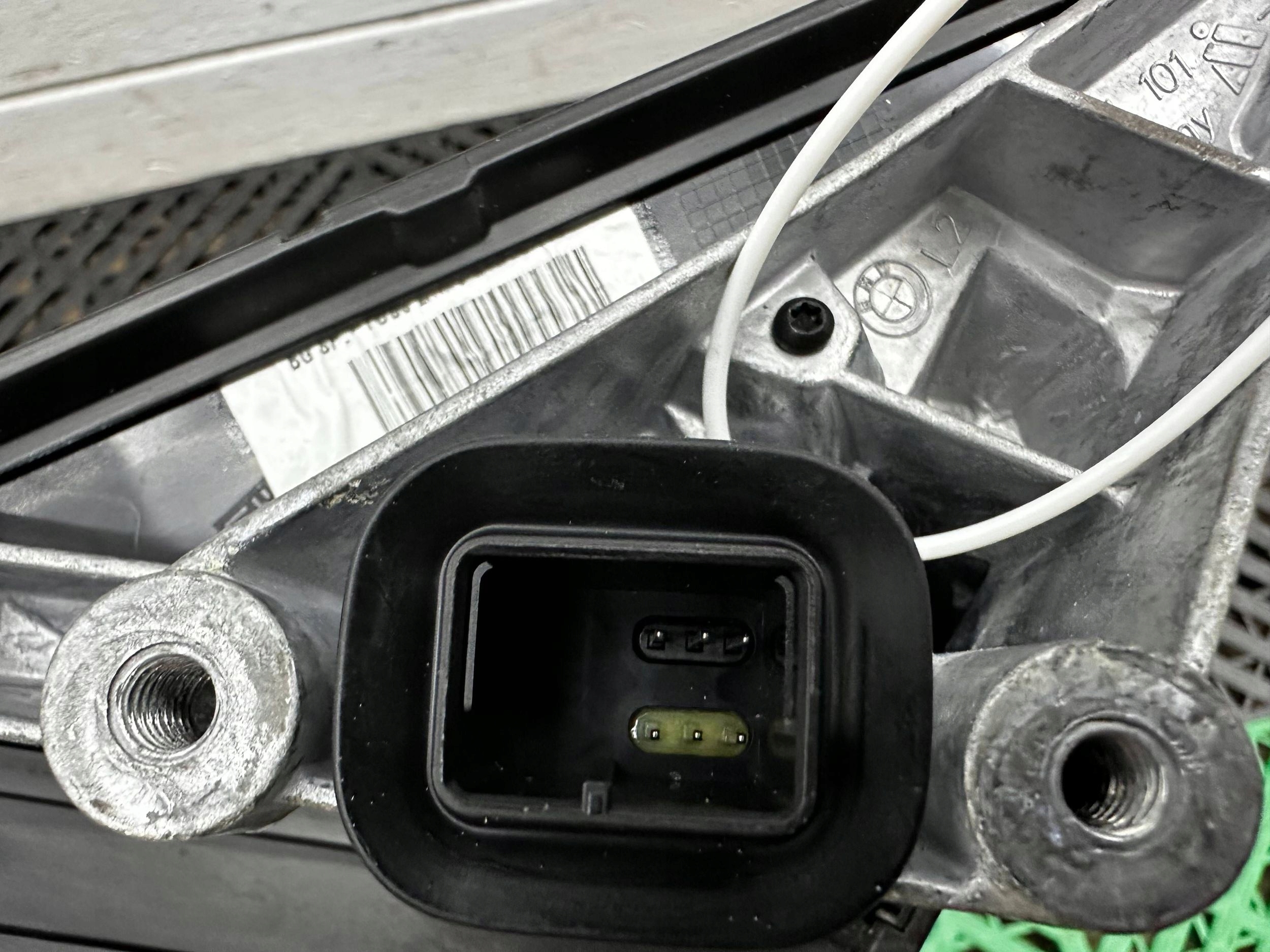 electrics mirror side front side left BMW 5 G30 G31 6 pin 475