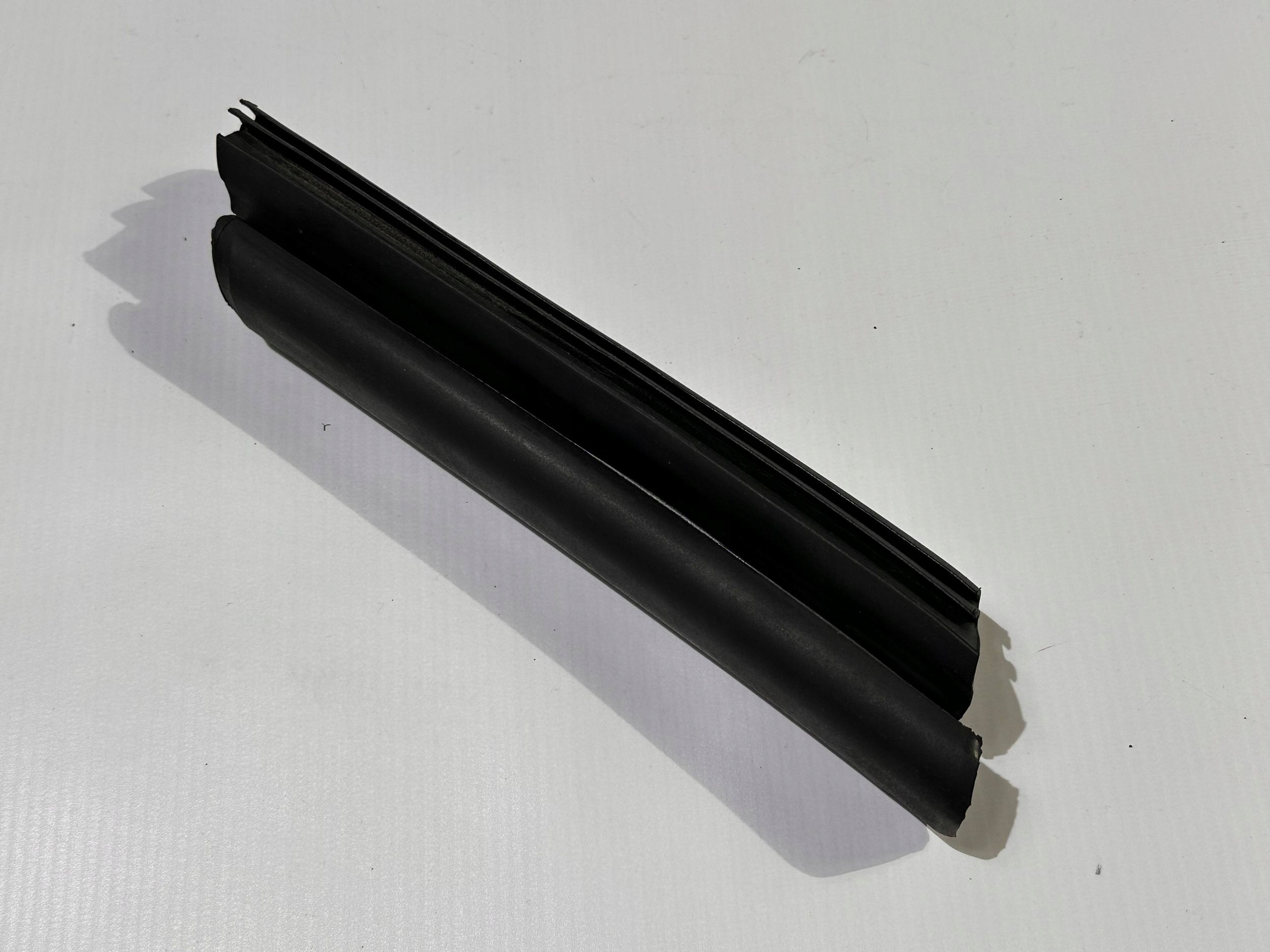 rubber gasket roofs left Chevrolet Camaro 2016+