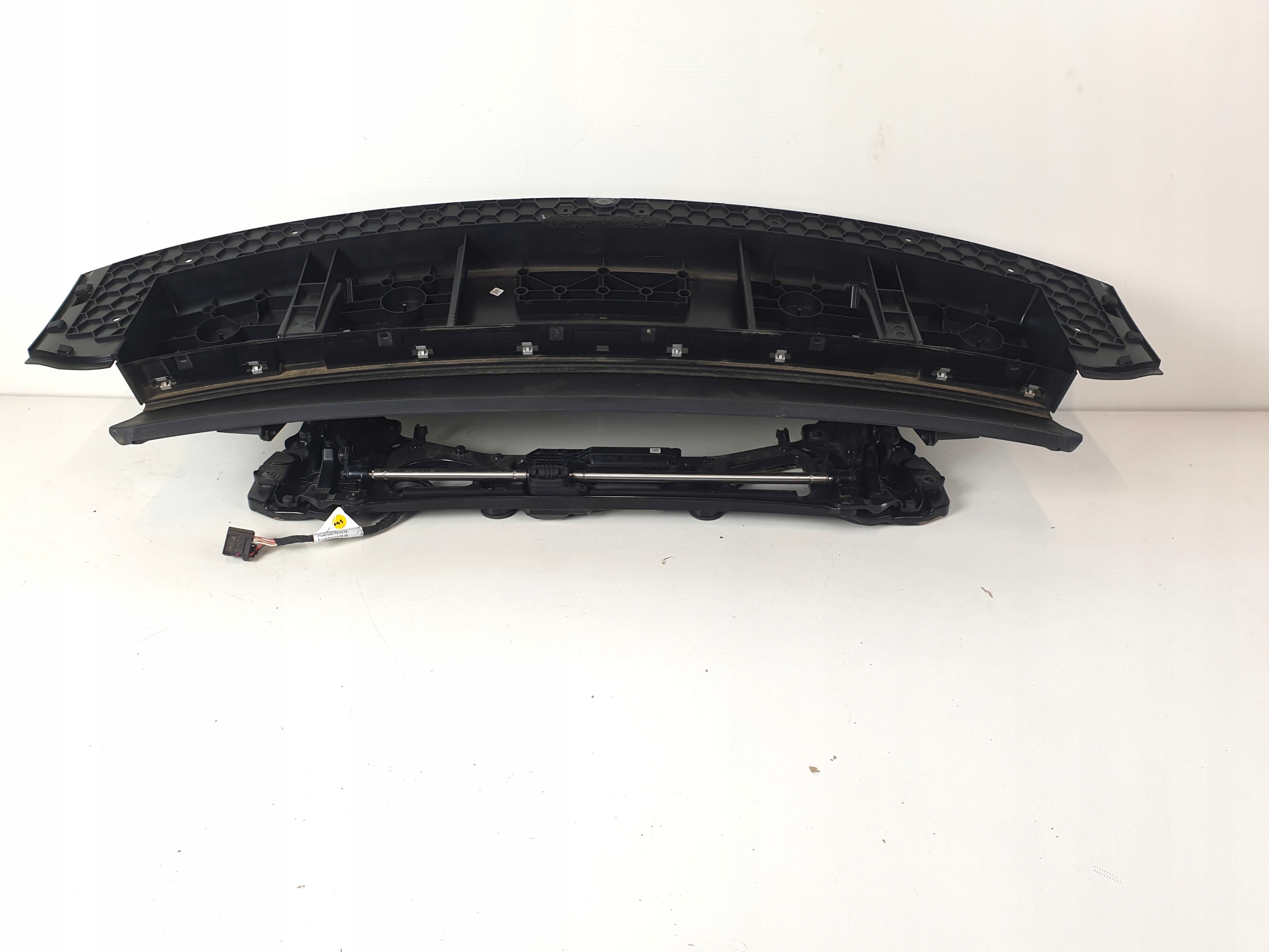 971974224 971974224B - PORSCHE PANAMERA 971 ЗАДНИЙ СПОЙЛЕР МЕХАНИЗМ