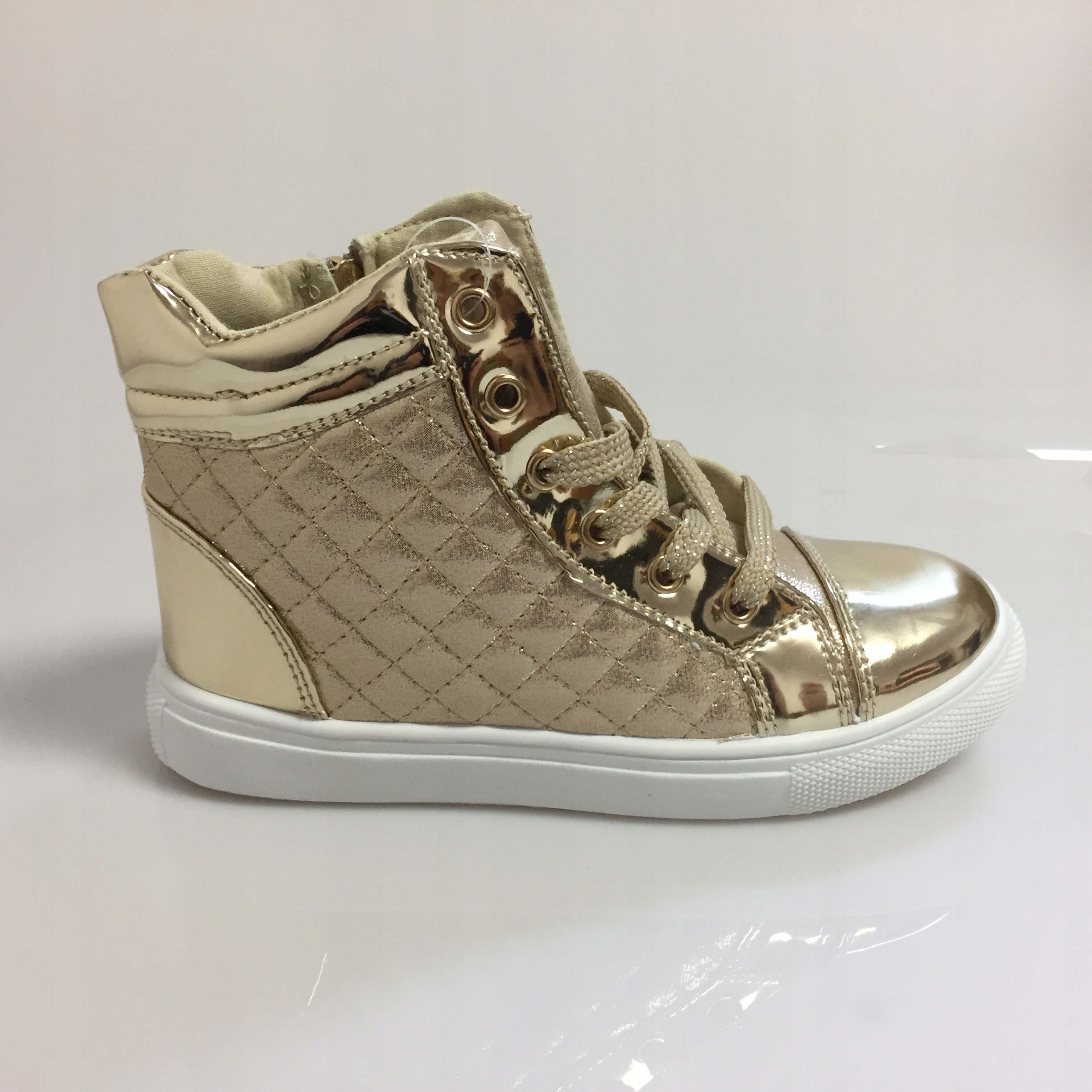 Dz.114 Botki złote pikowania lakierowane 31