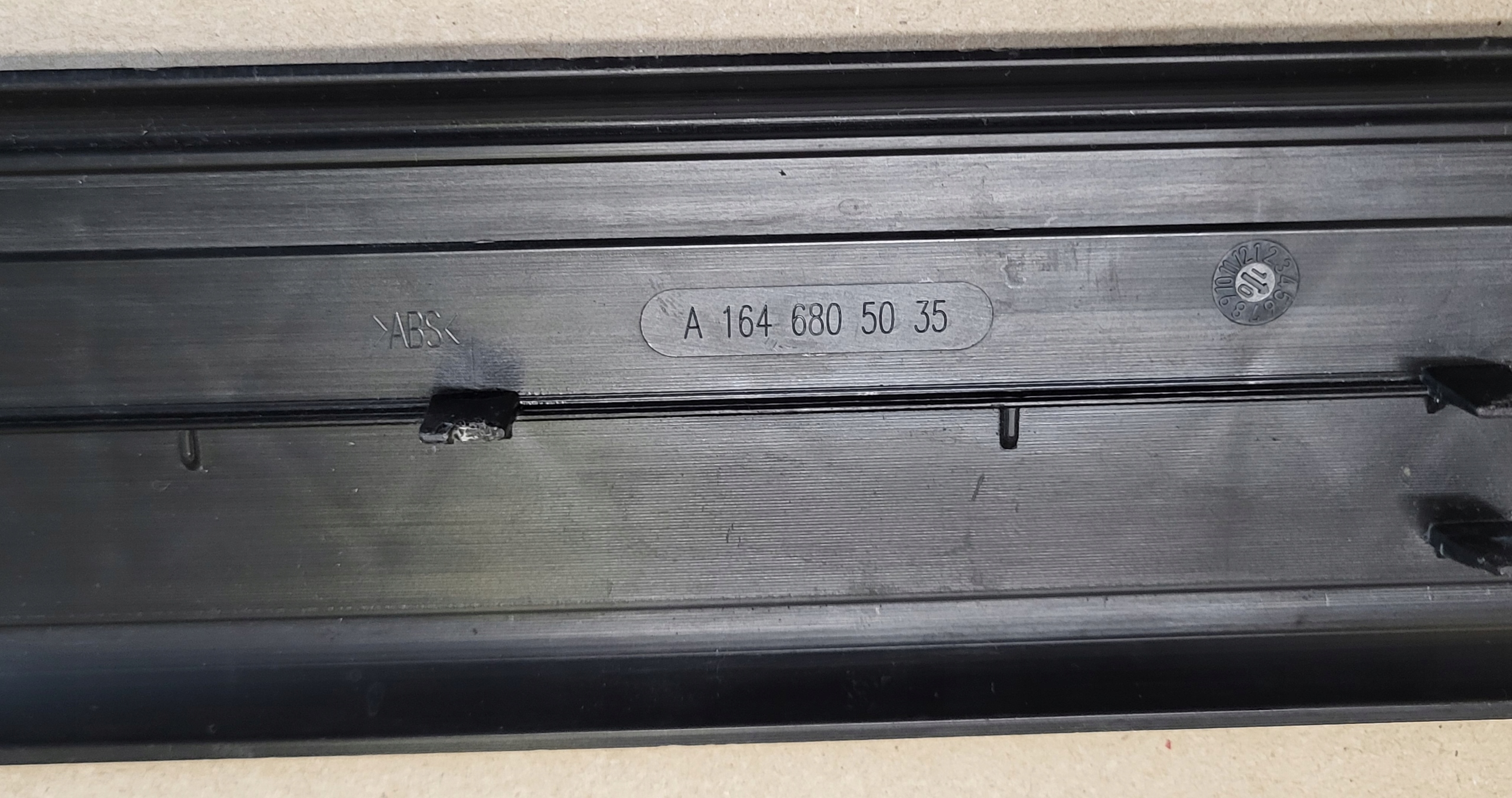 moulding inner cap threshold right front MERCEDES ML W164 LIFT OE
