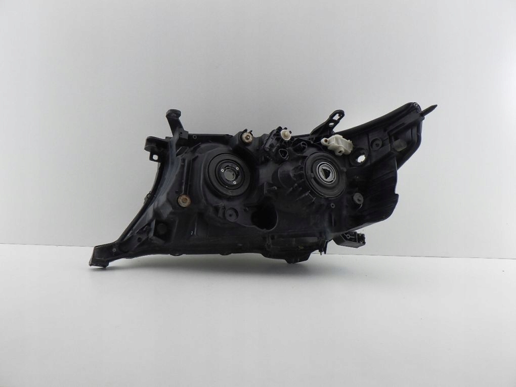 TOYOTA LAND CRUISER 200 J200 V8 07- light front right