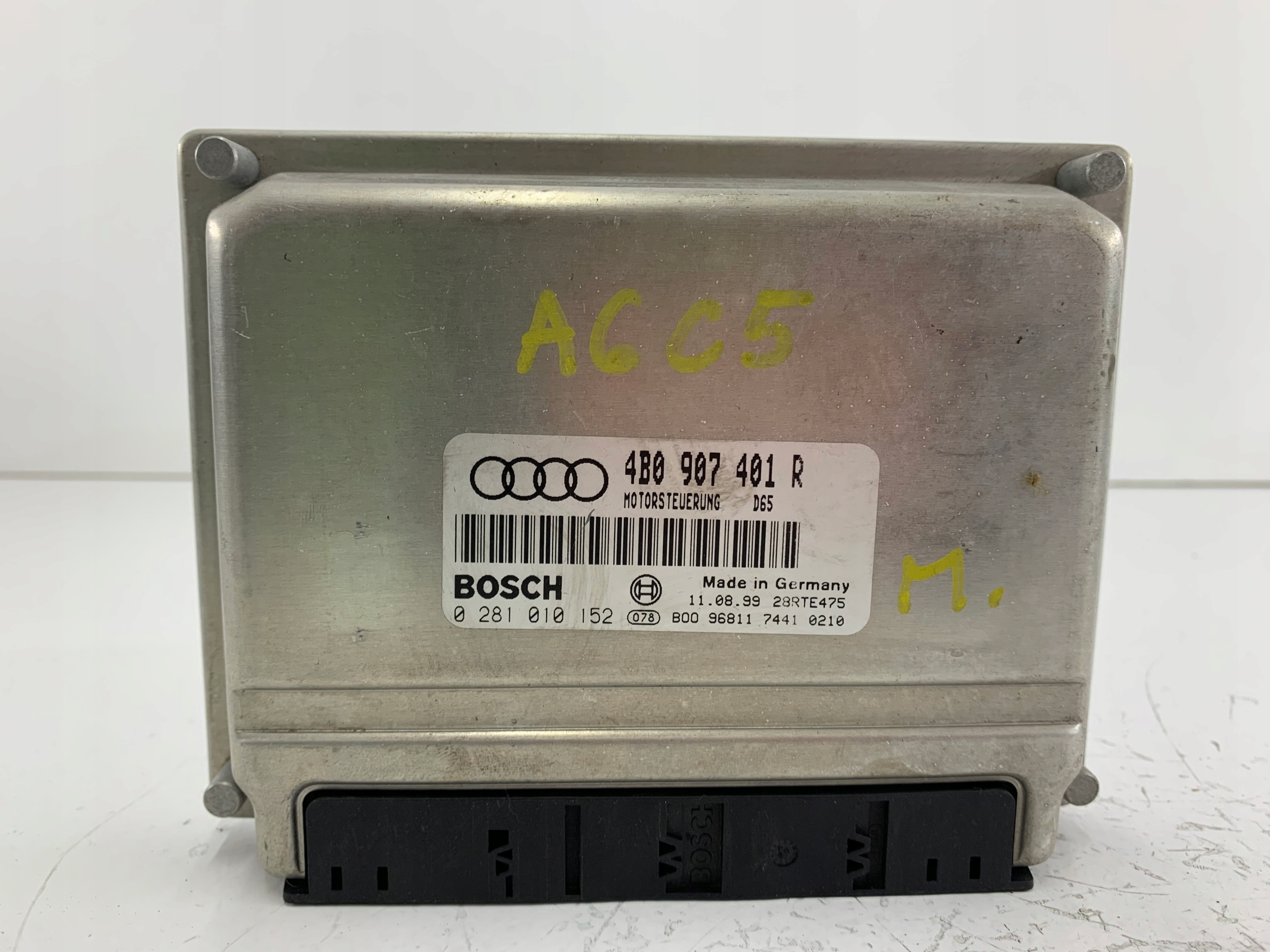 AUDI A6 C5 2.5 TDI unité de commande électronique uce moteur 4B0907401R