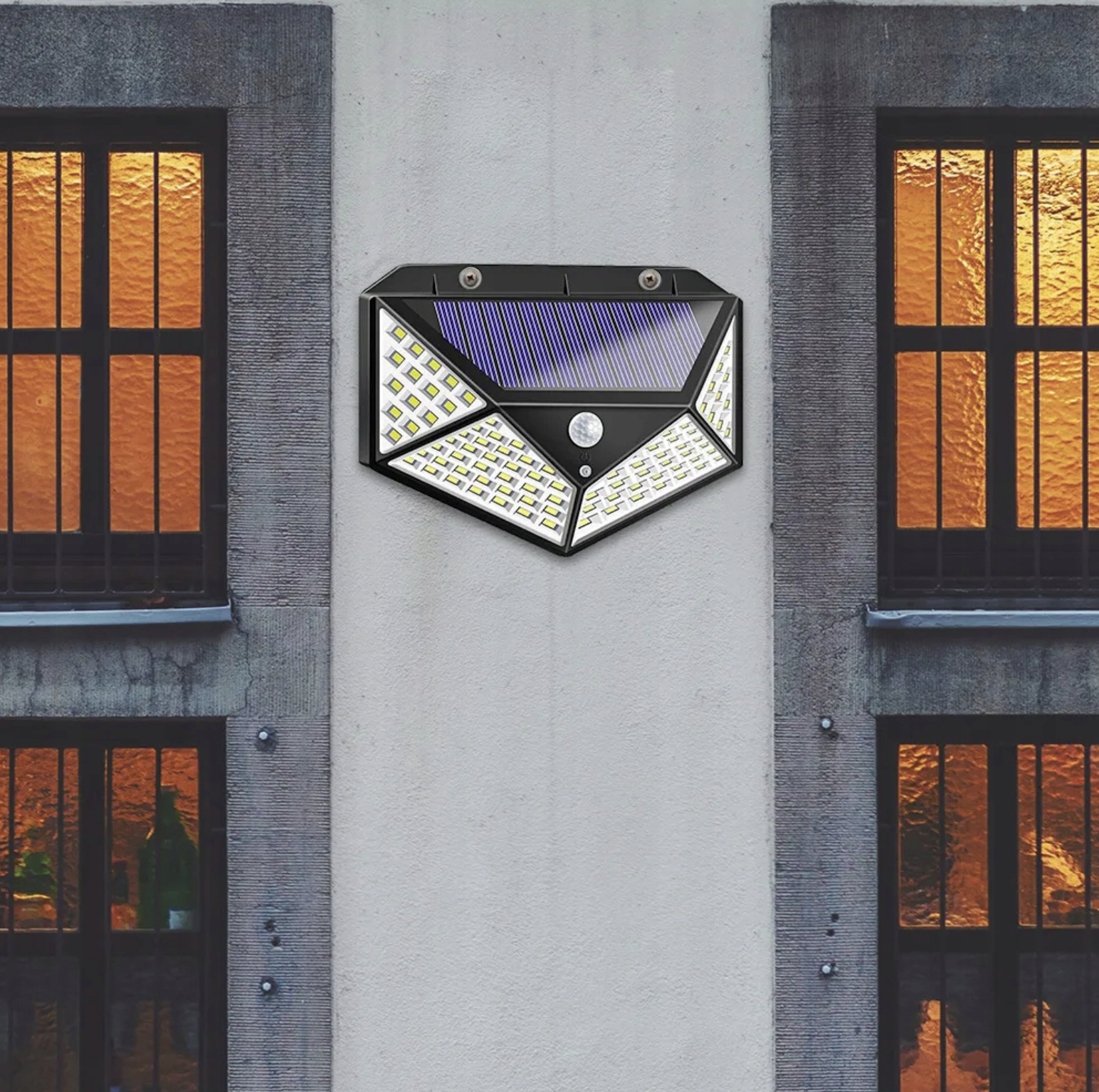 LAMPA SOLARNA LED 100 ULICZNA OGRODOWA ELEWACYJNA CZUJNIK RUCHU ZMIERZCHU Strumień świetlny 600 lm