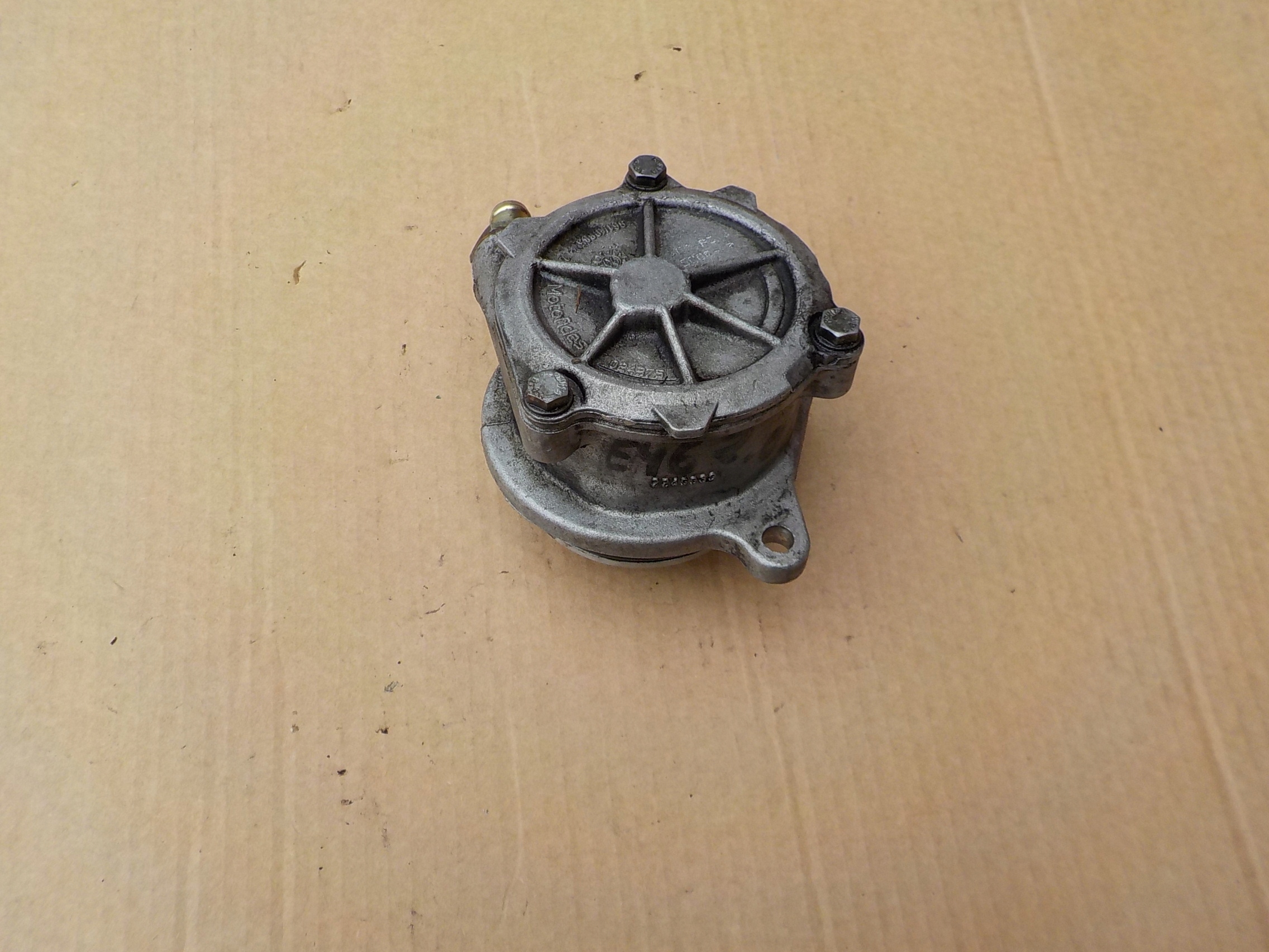 Pompa vacum bmw e46 2,0 d 2249939