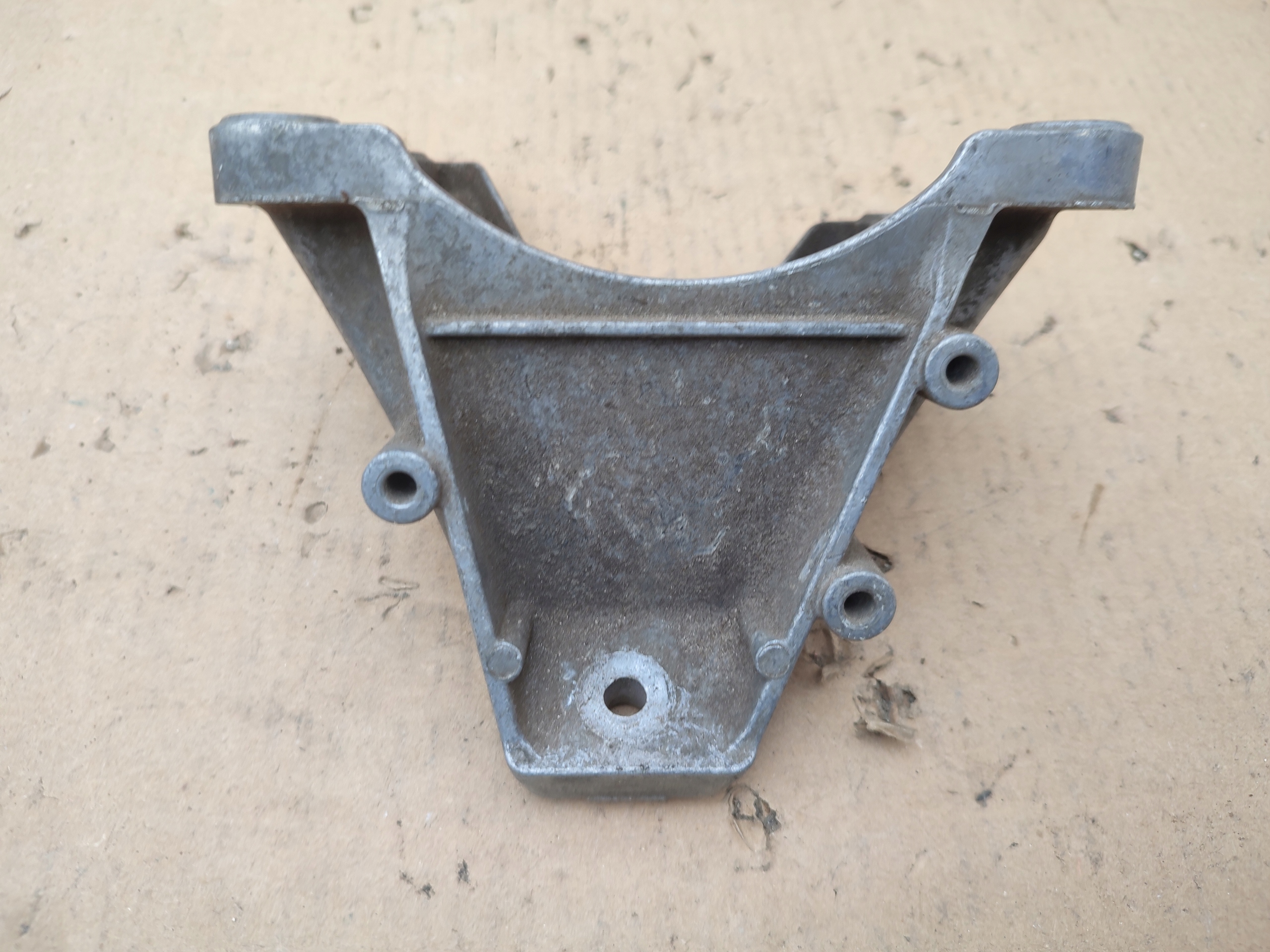 holder engine mount Audi 8E0199307Q