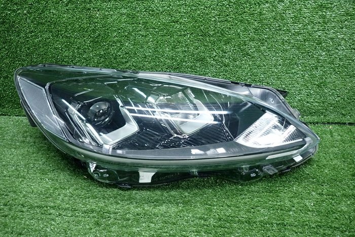 FORD KUGA MK3 III 19- reflektor right light right LV4B-13W029-AK