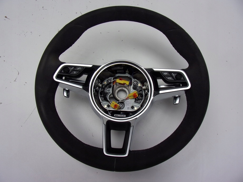 7PP419091DL - Руль Alcantara Cayenne 7P GTS Macan