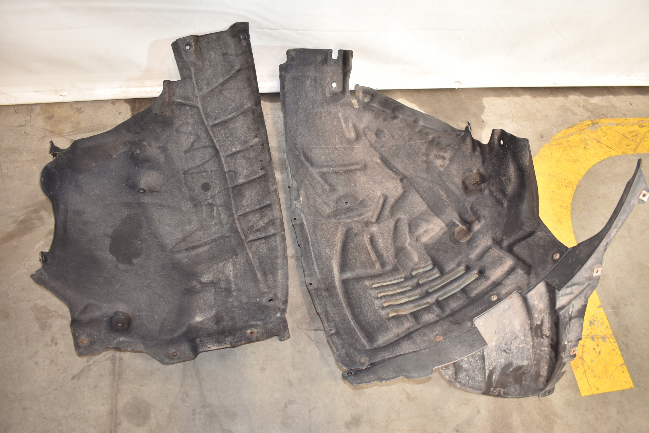 IDEALNE mudguard front front left AUDI Q8 SQ8 1