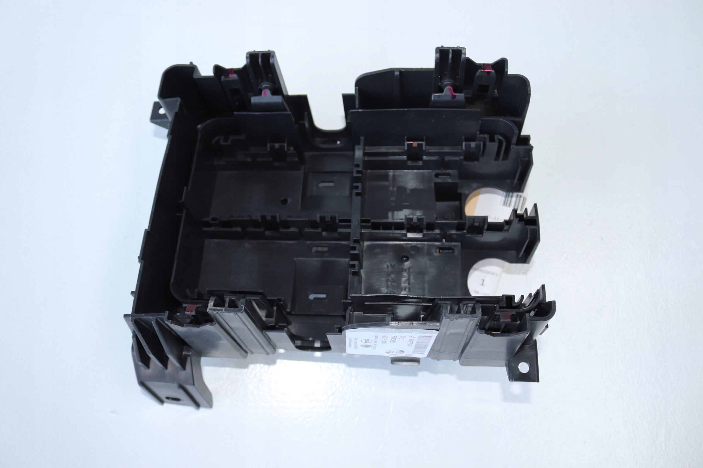 OPEL INSIGNIA B 2 DTH SKRZYNKA BEZPIECZNIKOW NOWA Part number 39077866