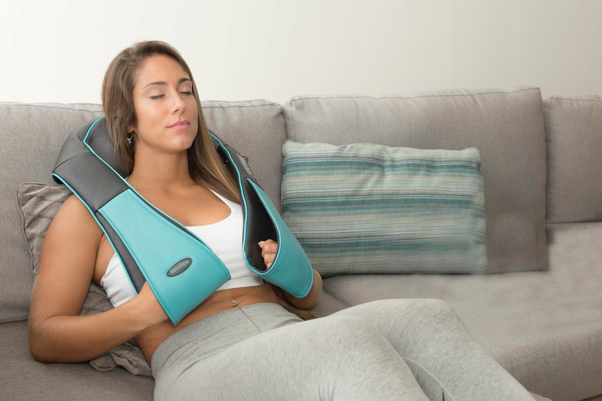INVOSPA Masażer Shiatsu Na Szyję Plecy Z Funkcją Podgrzewania Ciała — miniatura 5