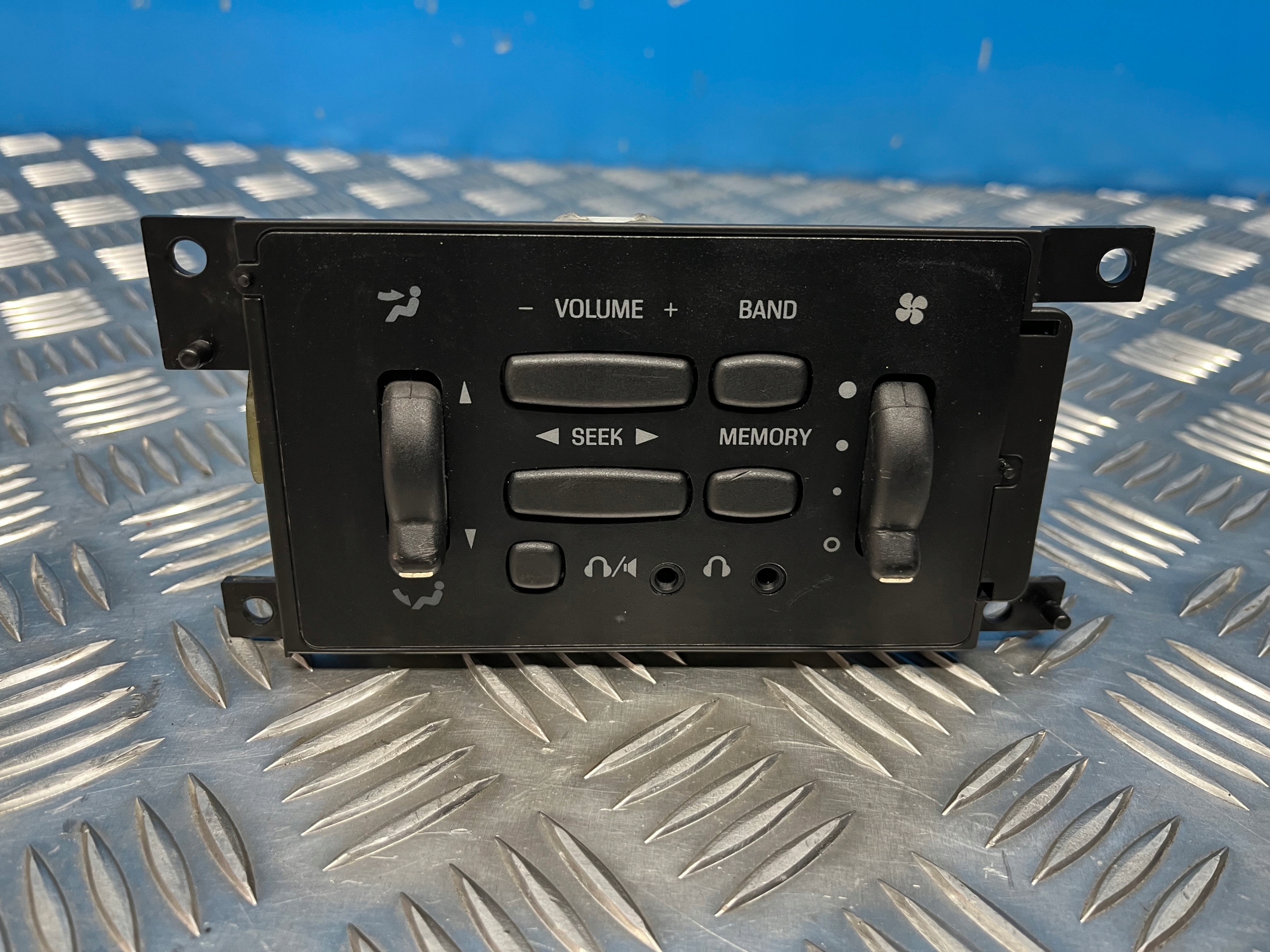 FORD ЕКСПЕДИЦІЯ I 98- ПАНЕЛЬ УПРАВЛІННЯ ЗАД. КИСЕНЬ