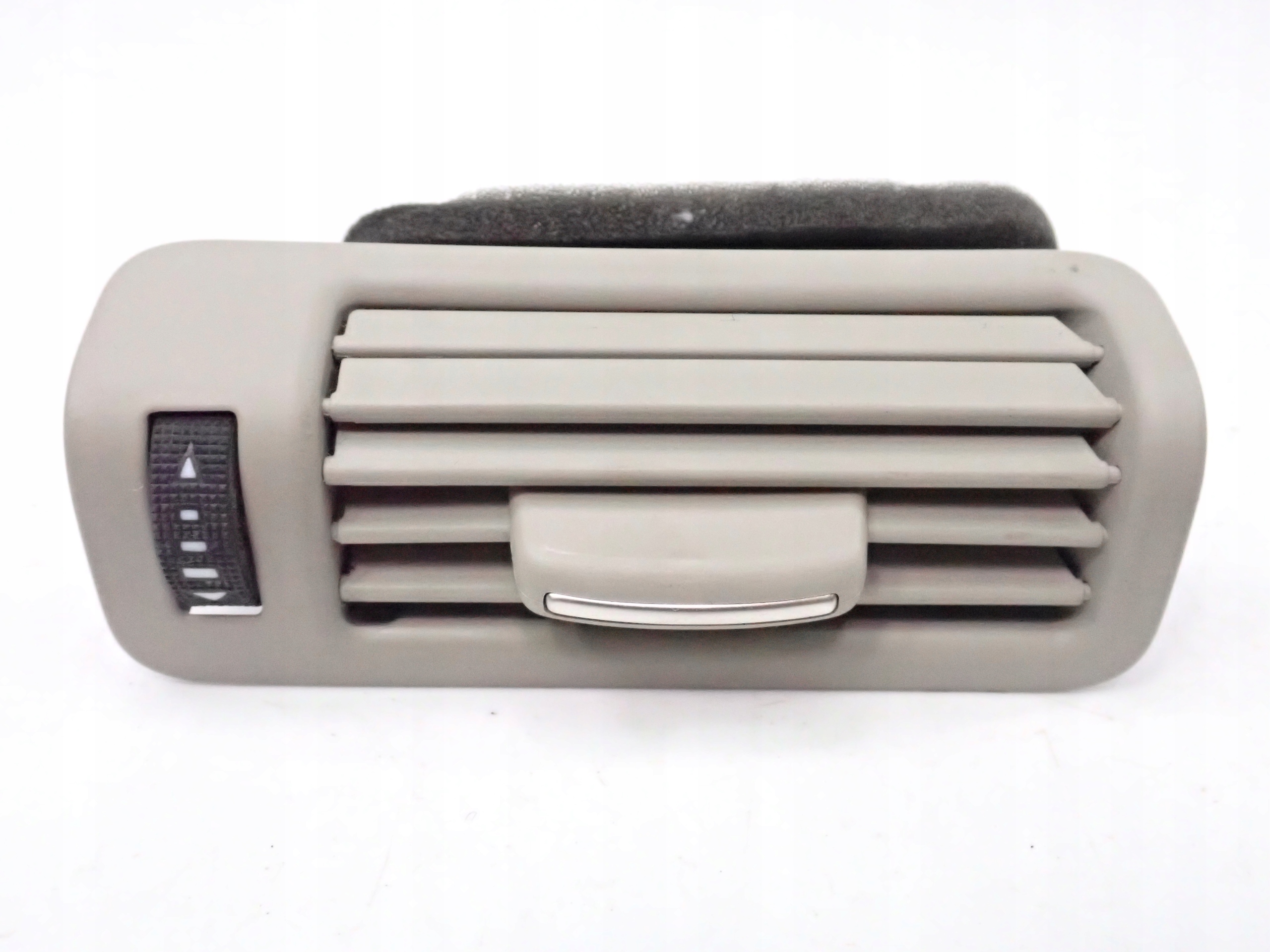 KRATKA NAWIEWU SŁUPKA B PRAWA Q7 4L0819210 J50