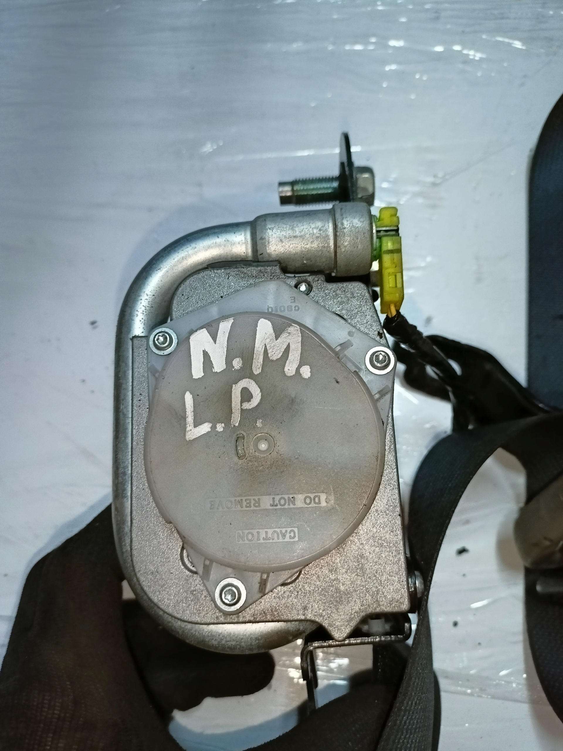 tension belt safety left front NISSAN MURANO Z50