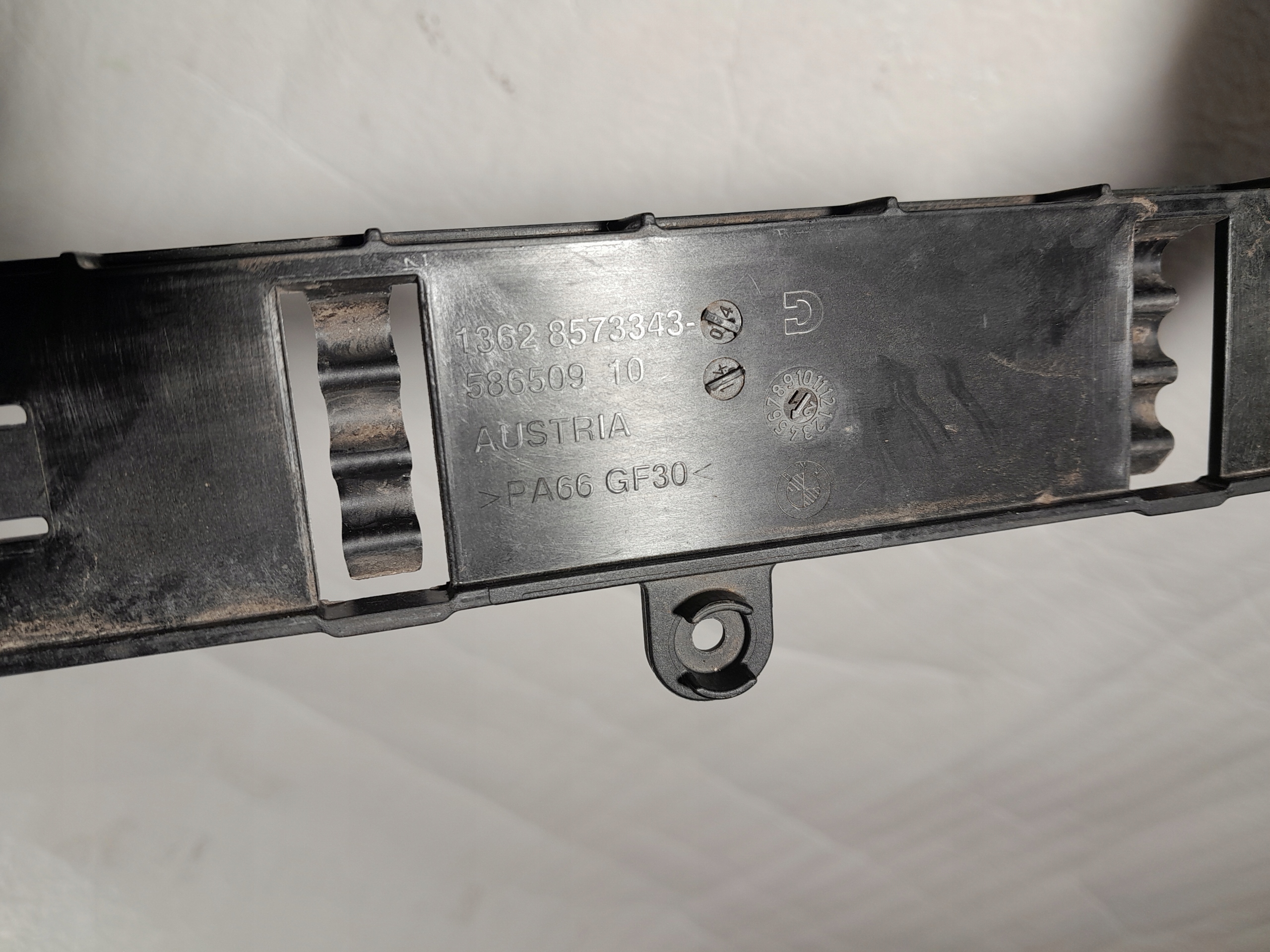 BMW 7 G11 LCI Support plaque PRZEWODU NOX 8573343
