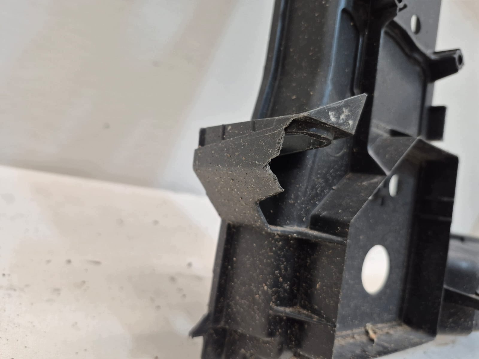 RENAULT CAPTUR II 2 19- support panel for radiators pillar 625009677R