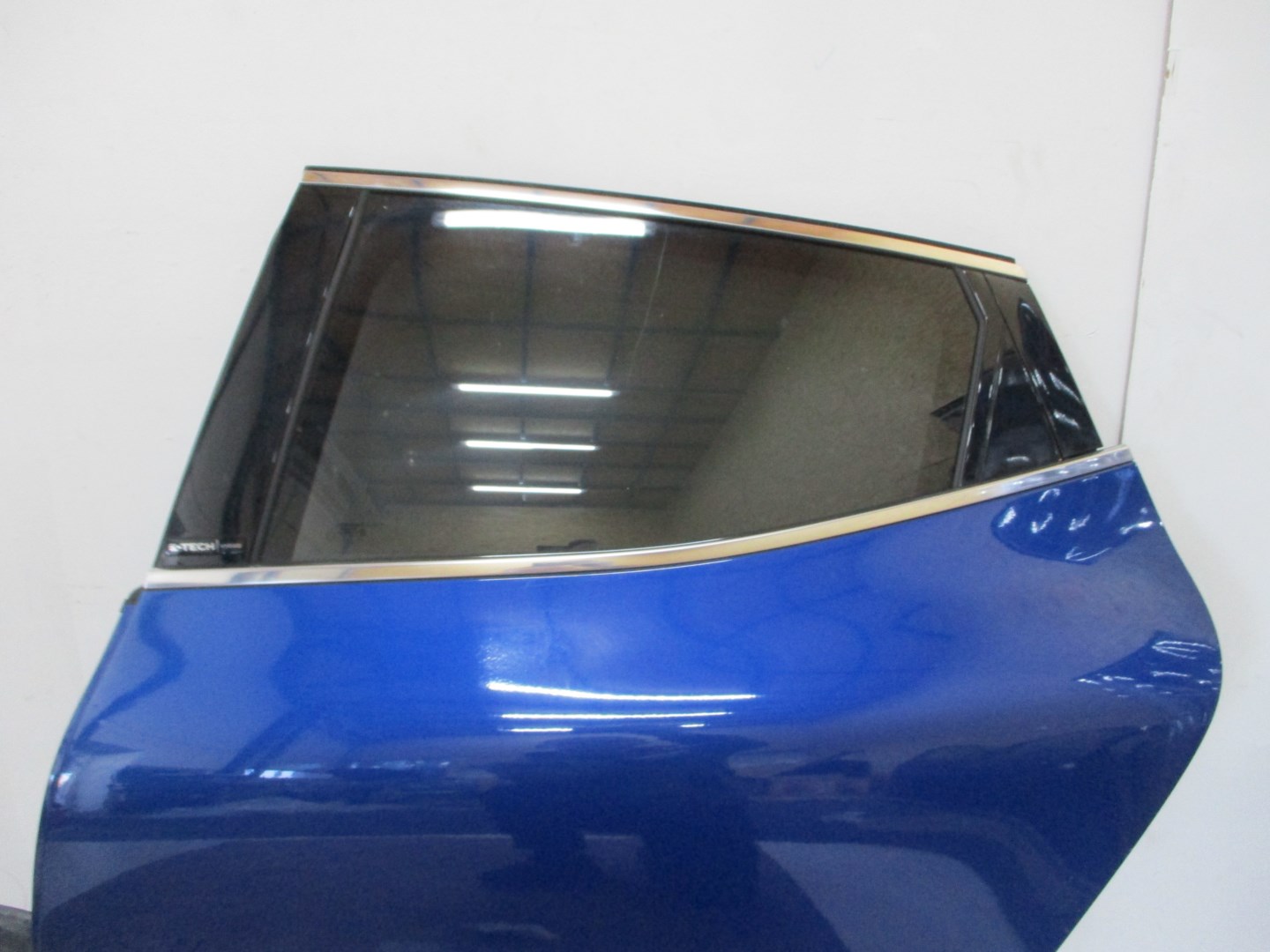 Drzwi Renault Clio V 20R LEWE tylne Numer katalogowy części 1K0907959A