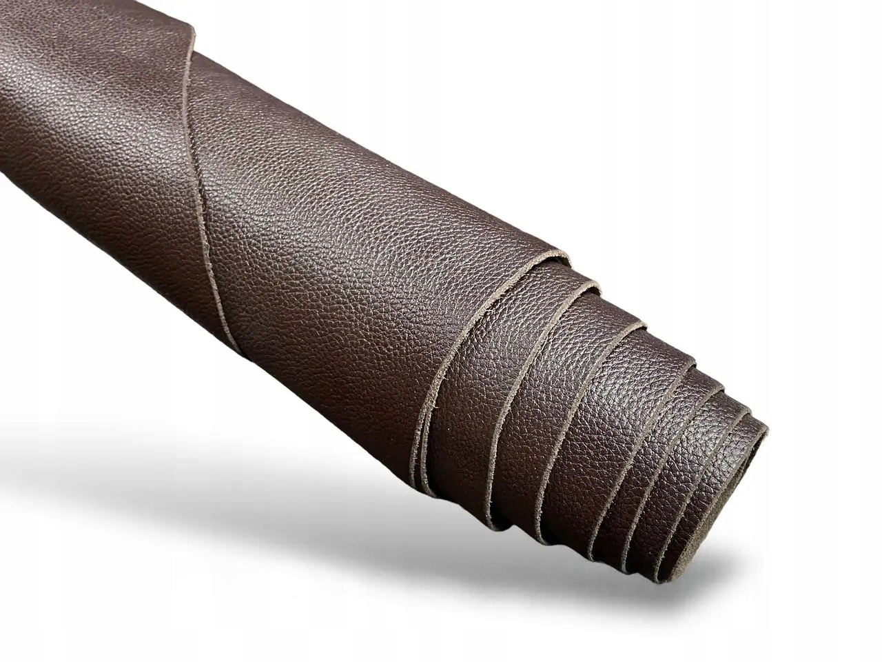 Přírodní hovězí kůže lícová hnědá tloušťka 1,5 mm 1m2