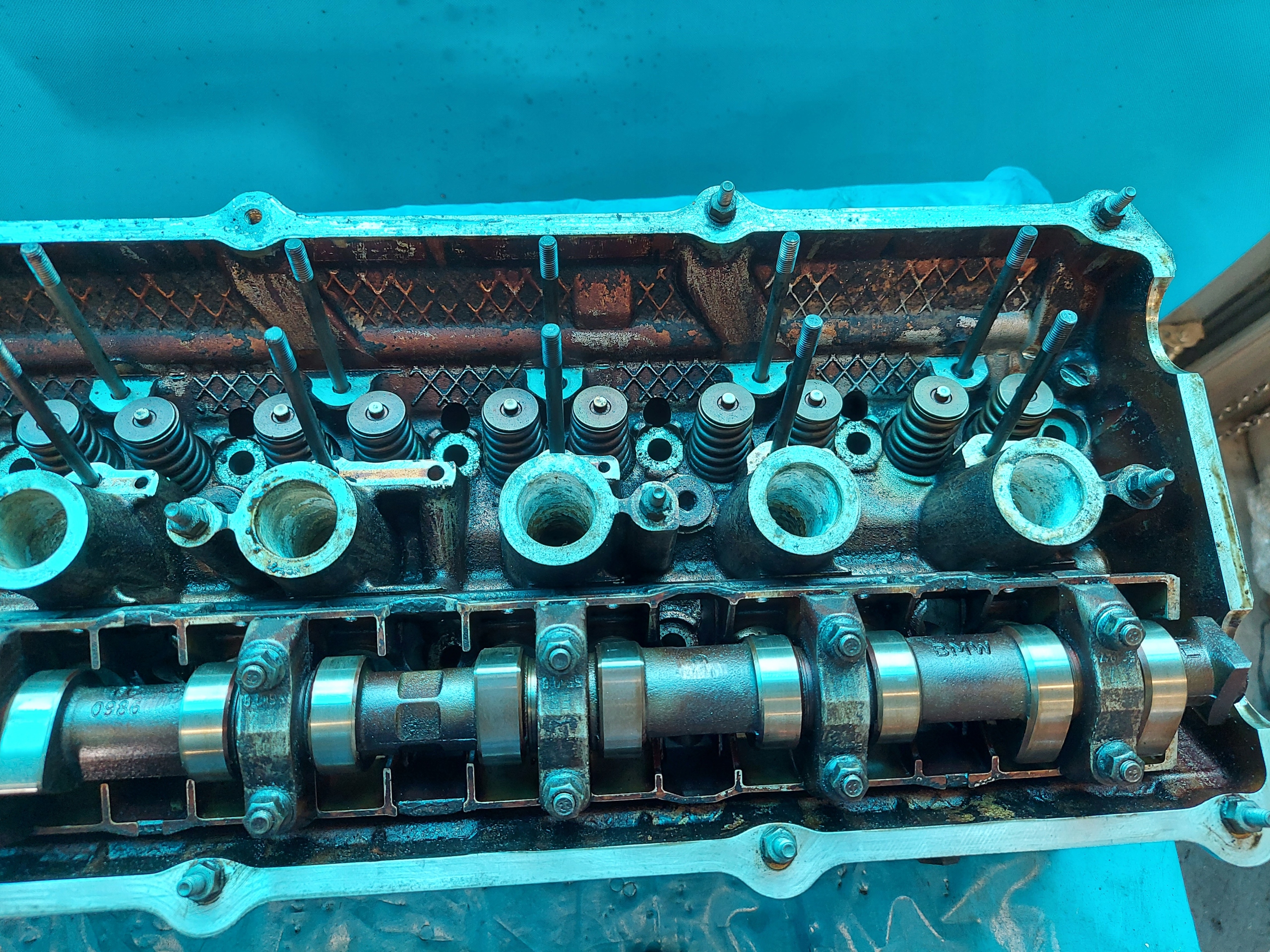 head. BMW E39 523i 2.0/2.2B 1436812