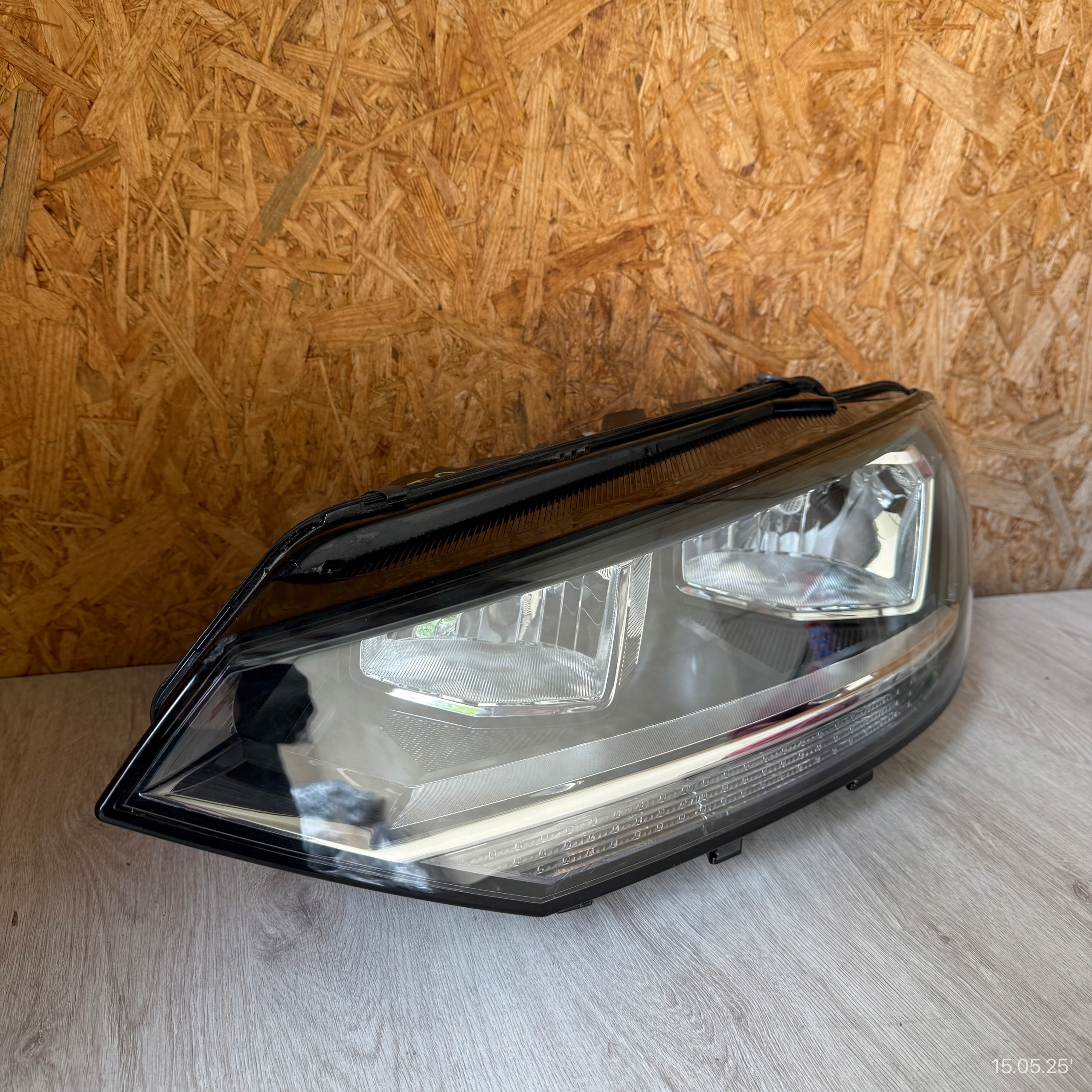 light front left VW VOLKSWAGEN TOURAN 5TA