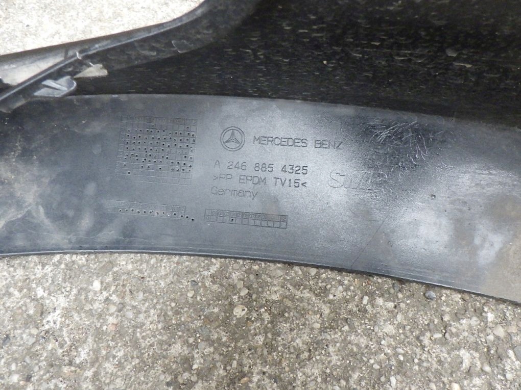 MERCEDES B KLASA 246 LIFT FRONTSTOSSSTANGE