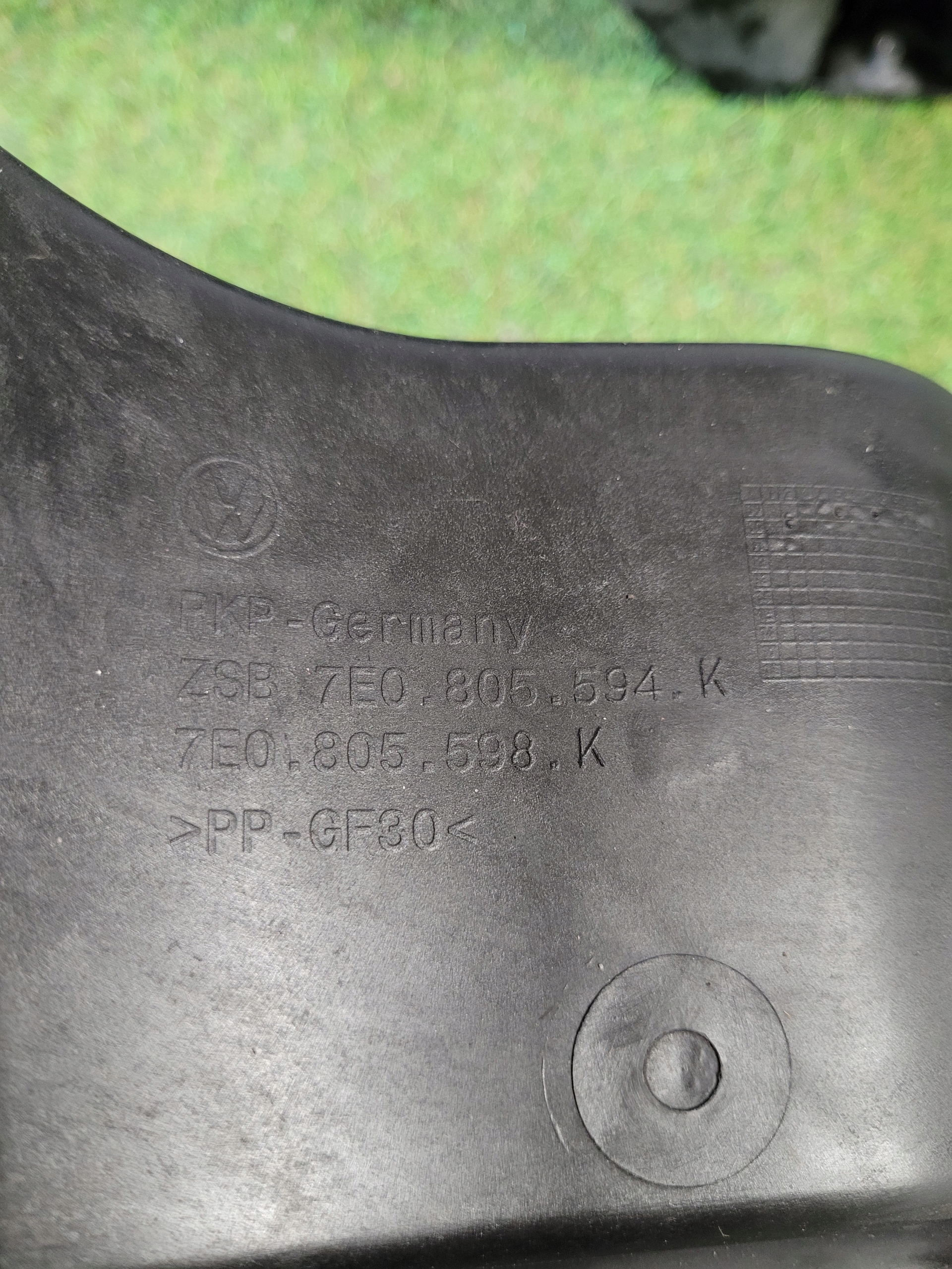 volkswagen oe 7E0805598K