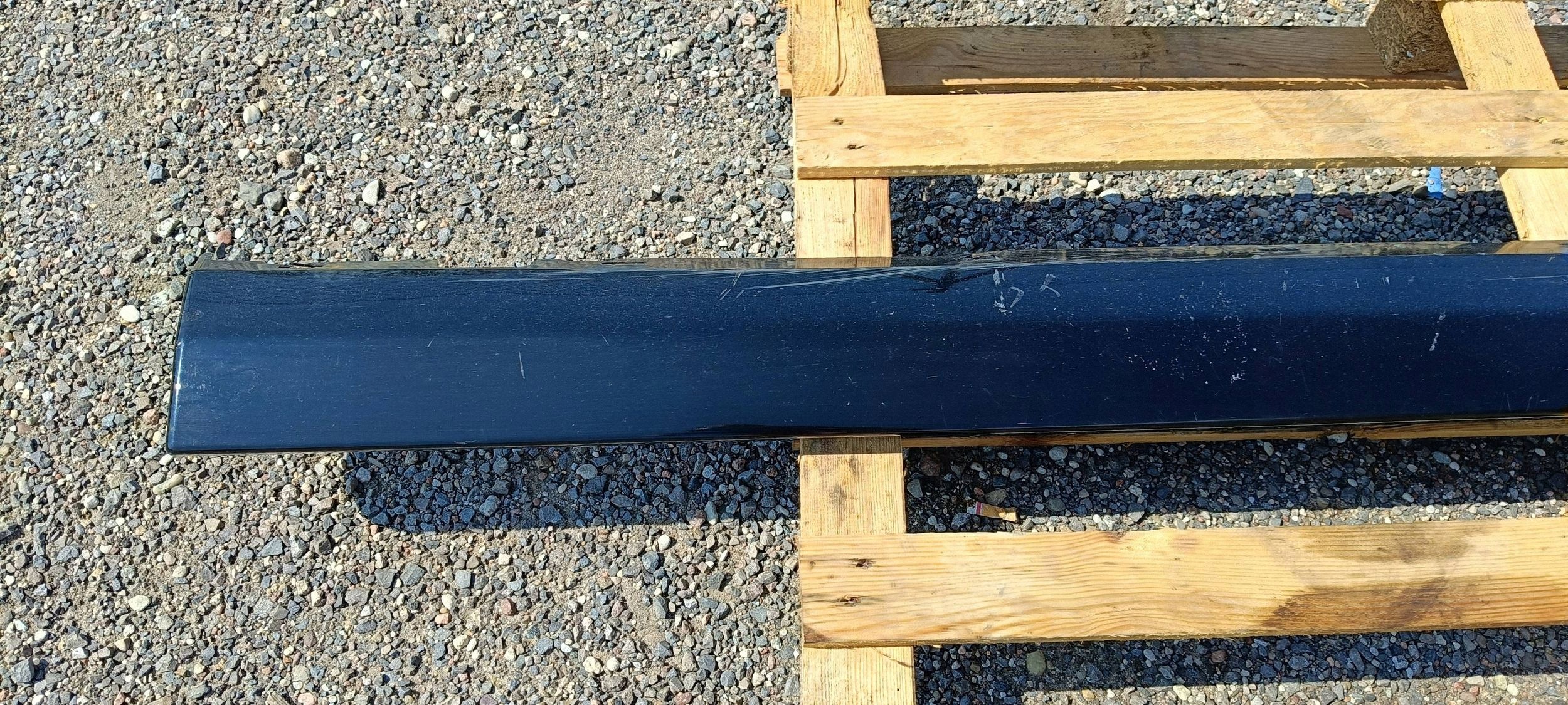 threshold moulding cap threshold left Ford Mustang 2005-2009