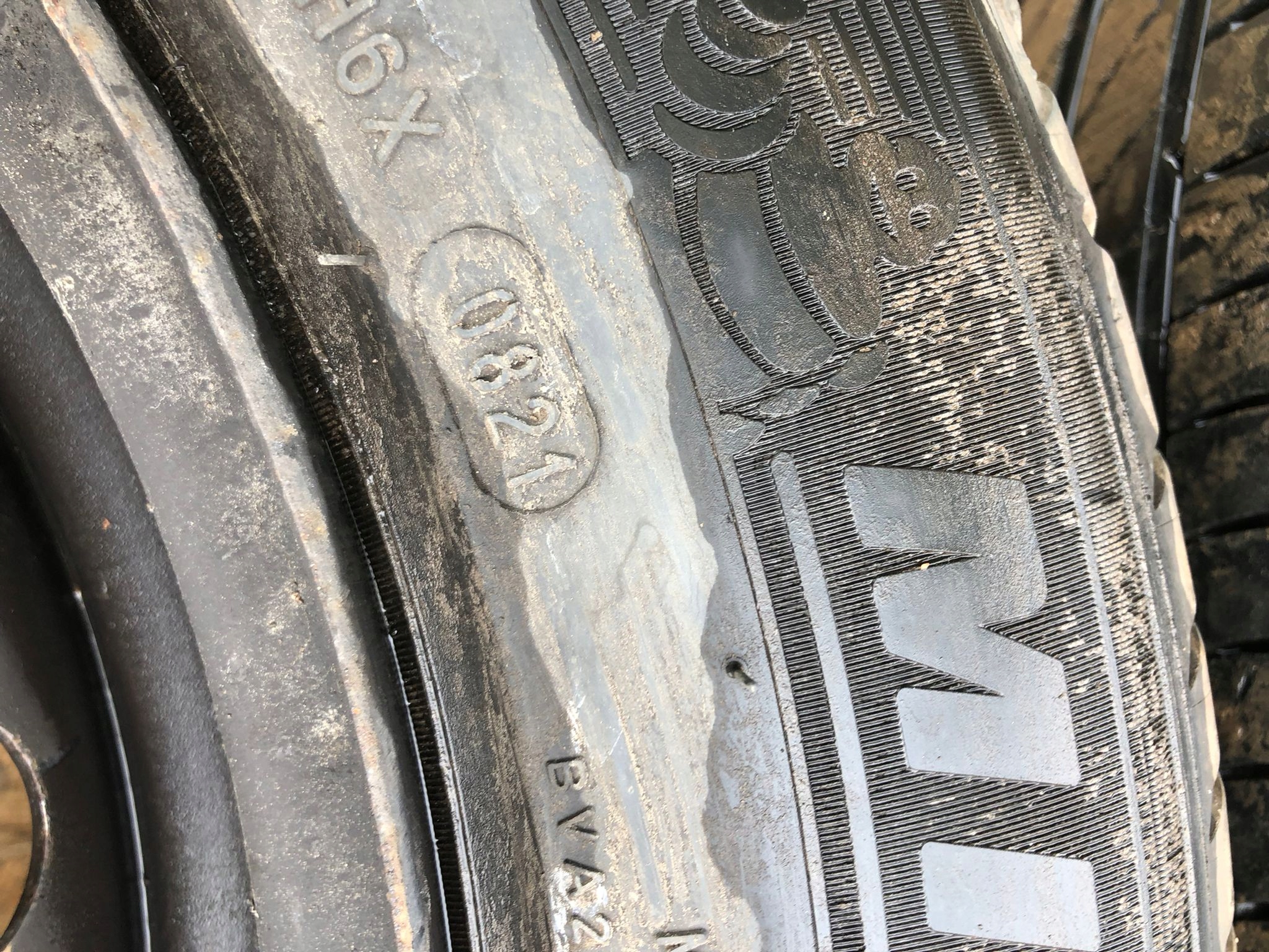 ruote MICHELIN PRIMACY4 Ferro 205/60R16 SCENIC 3
