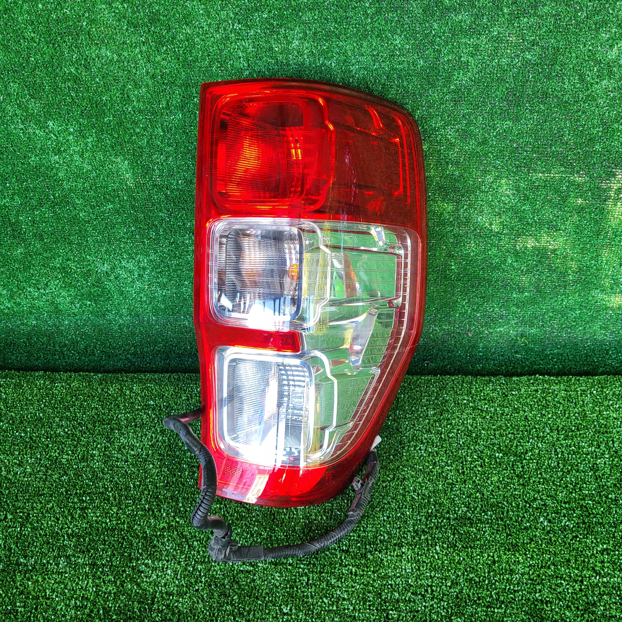Ford Ranger III IV 5 2012+ Lampa Tylna Prawa Tył Prawy OE DB39-13404