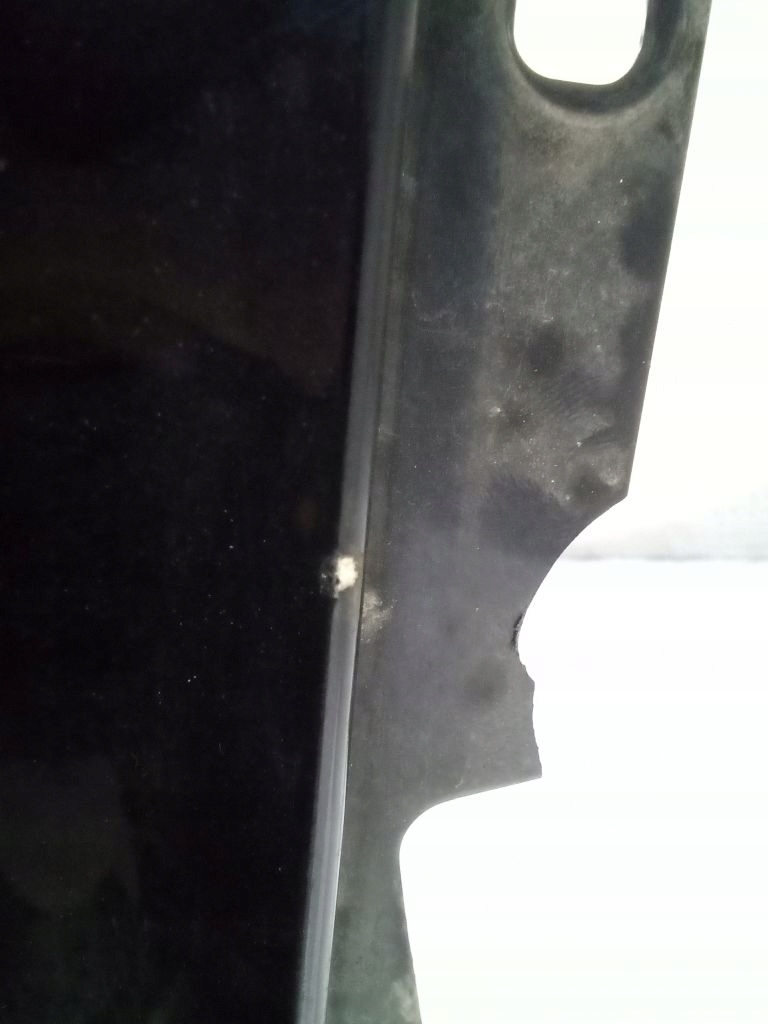 VW Touareg and 7L fender left