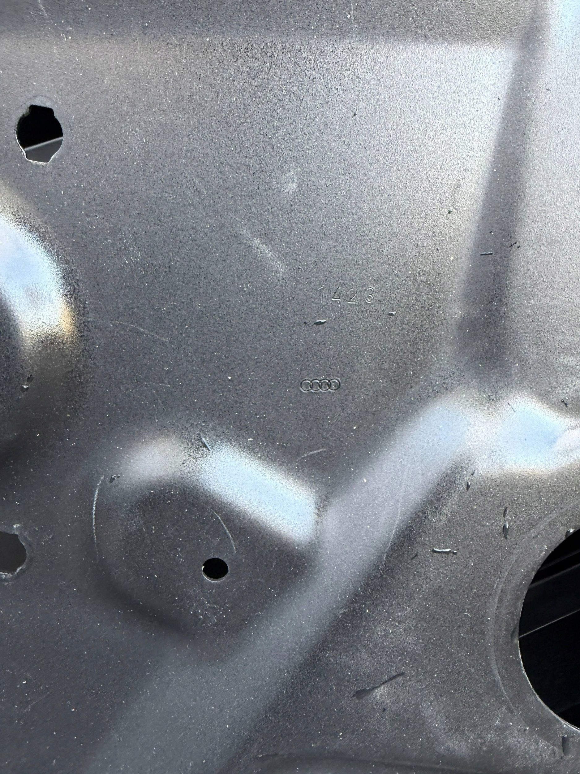 Audi Q8 door rear part left rear. left