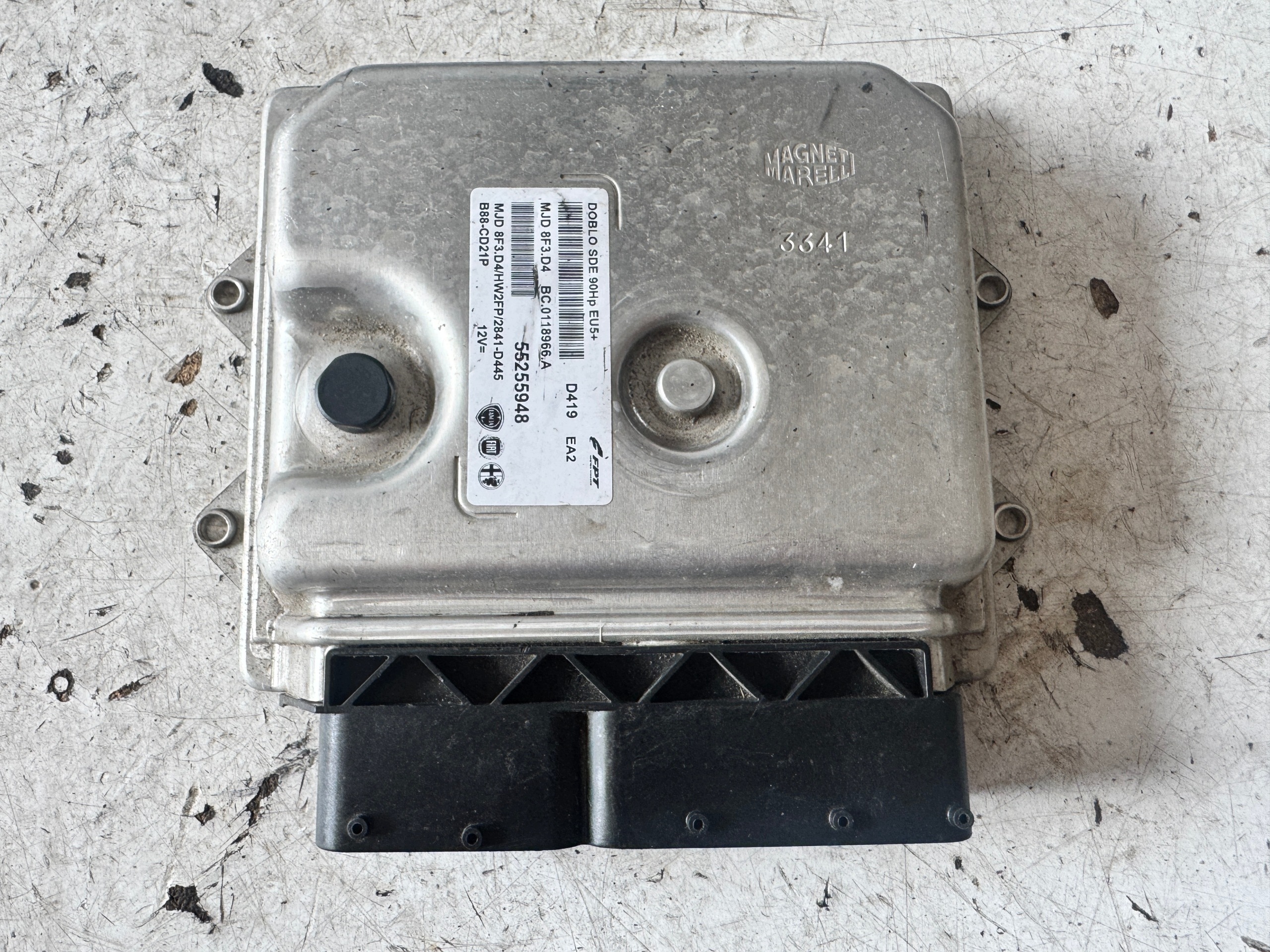 OPEL COMBO D DOBLO II computer control unit ECU of the engine 55255948 1.3 D