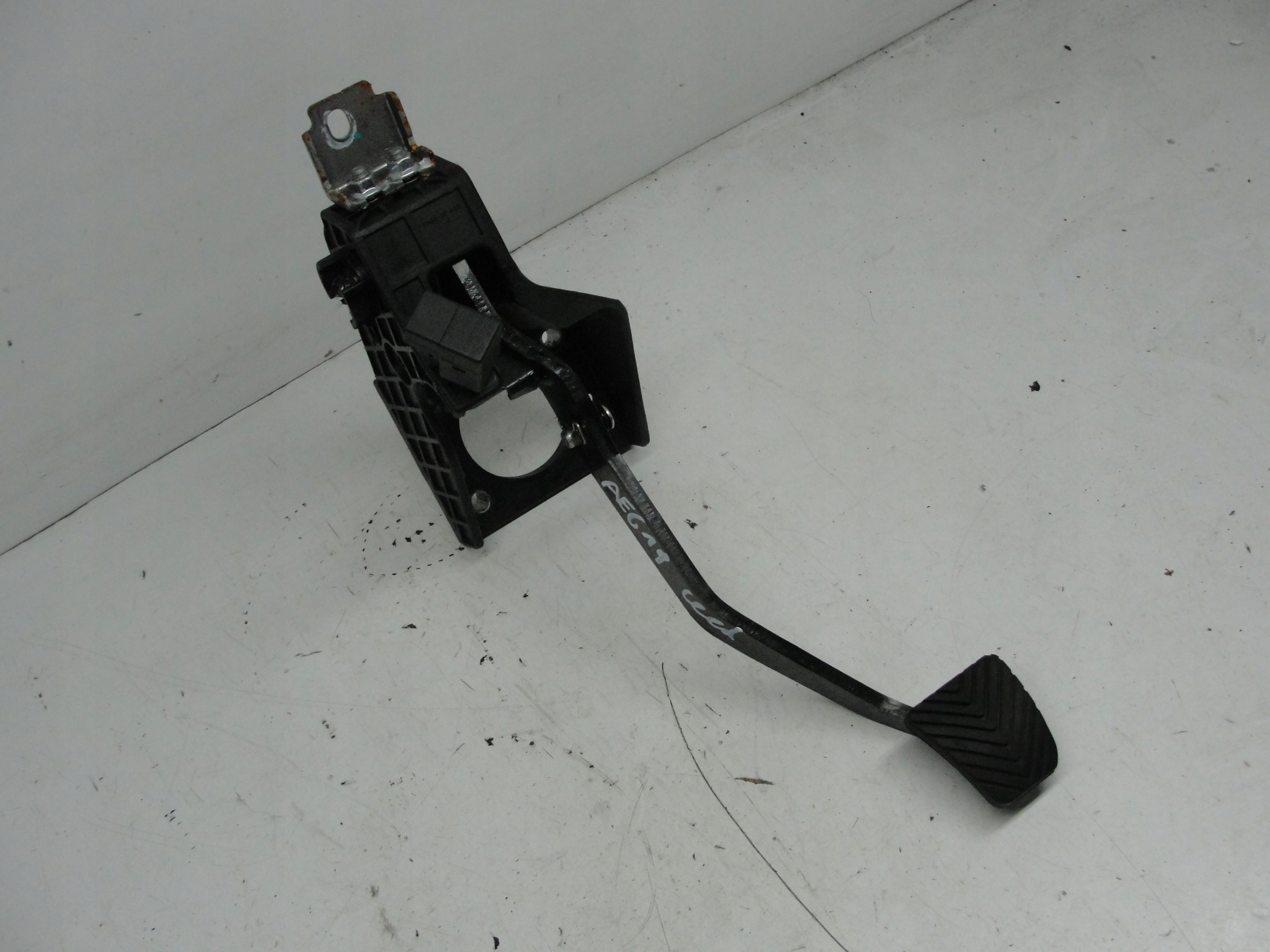 PEDAŁ HAMULCA KIA CEED I 06-12r Producent części Kia OE