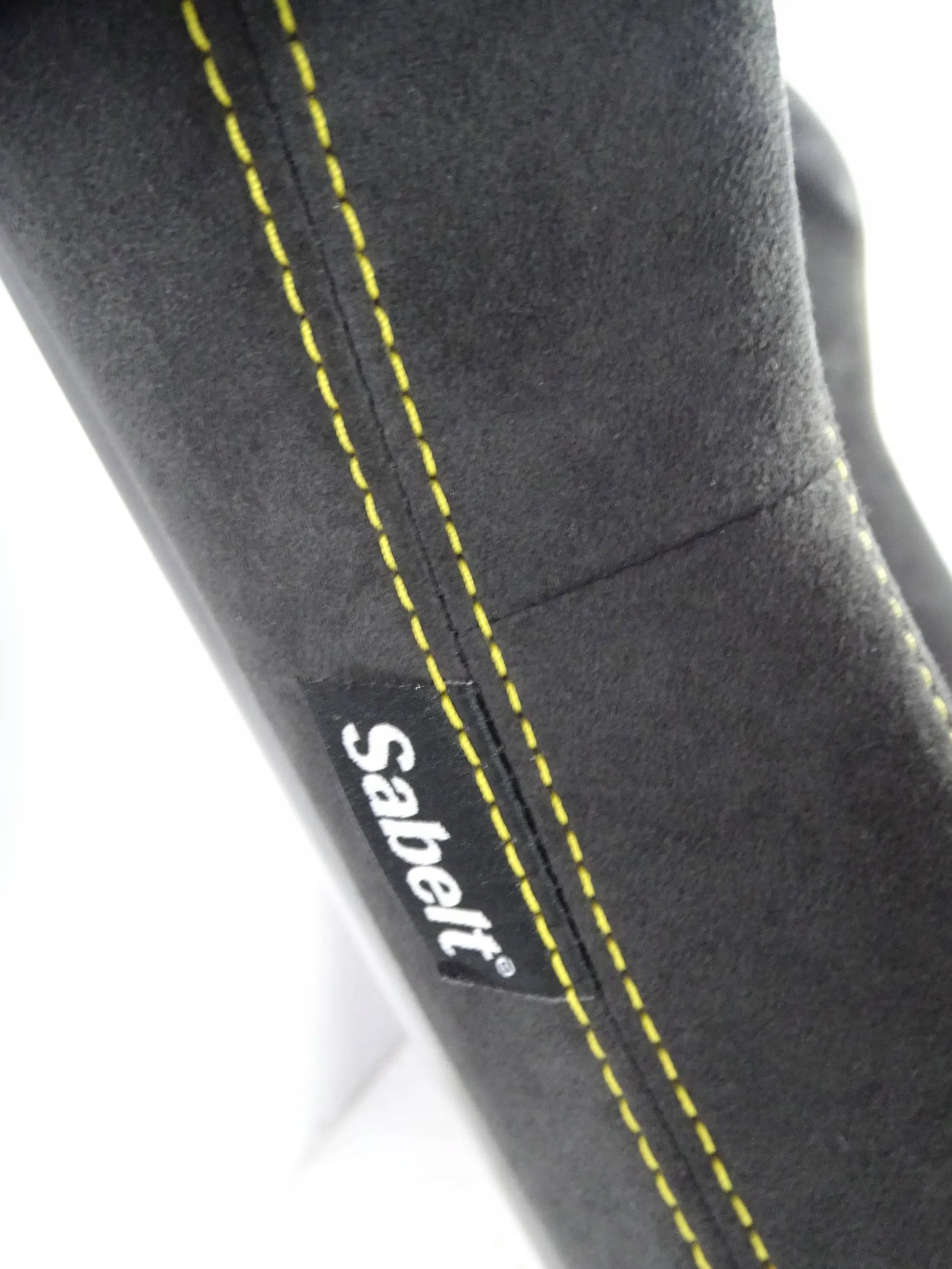 кресла MASERATI MC20 M240 ALFA ROMEO Carbon