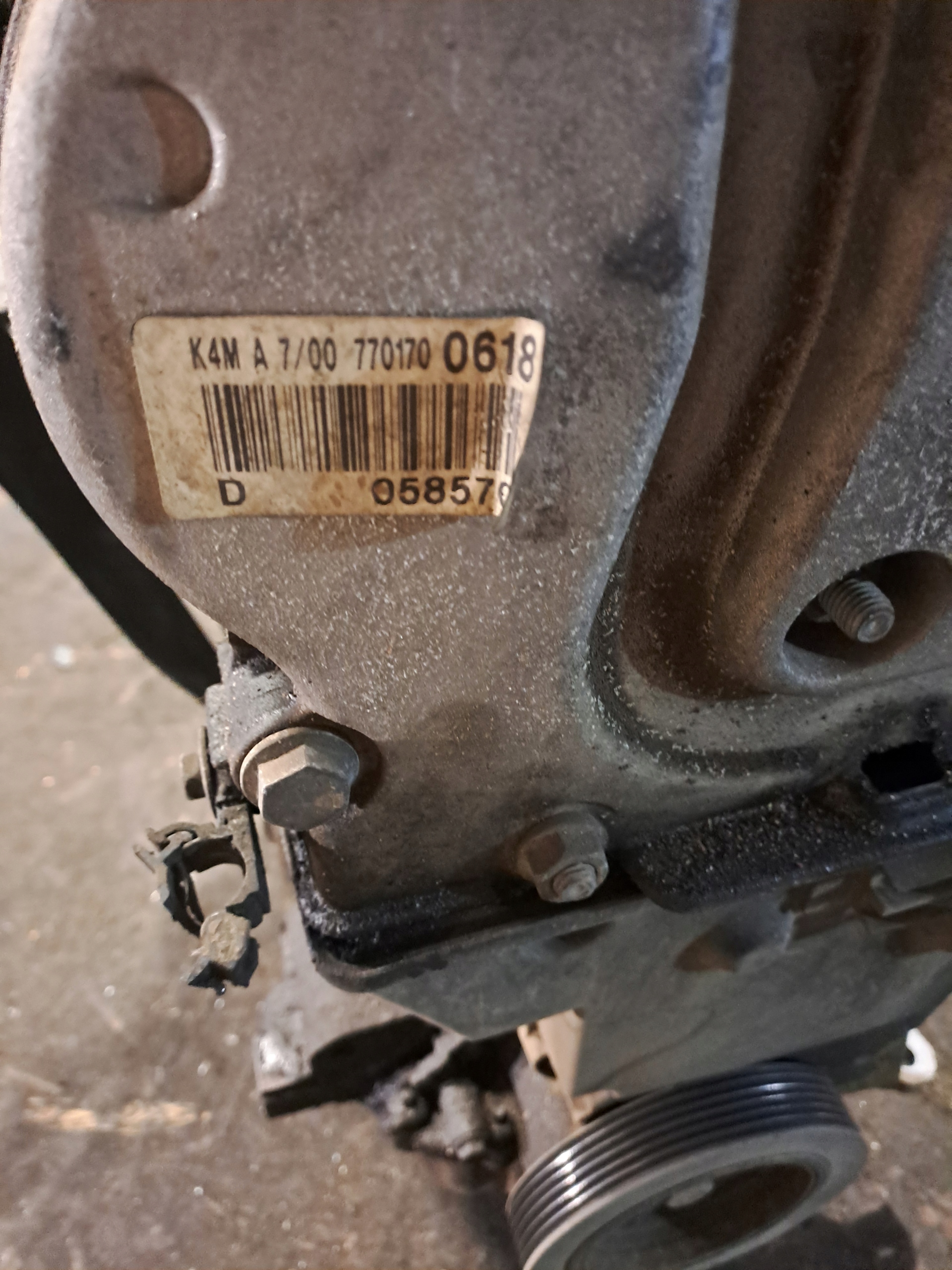 Двигатель MEGANE 1.6 16 V K4M700