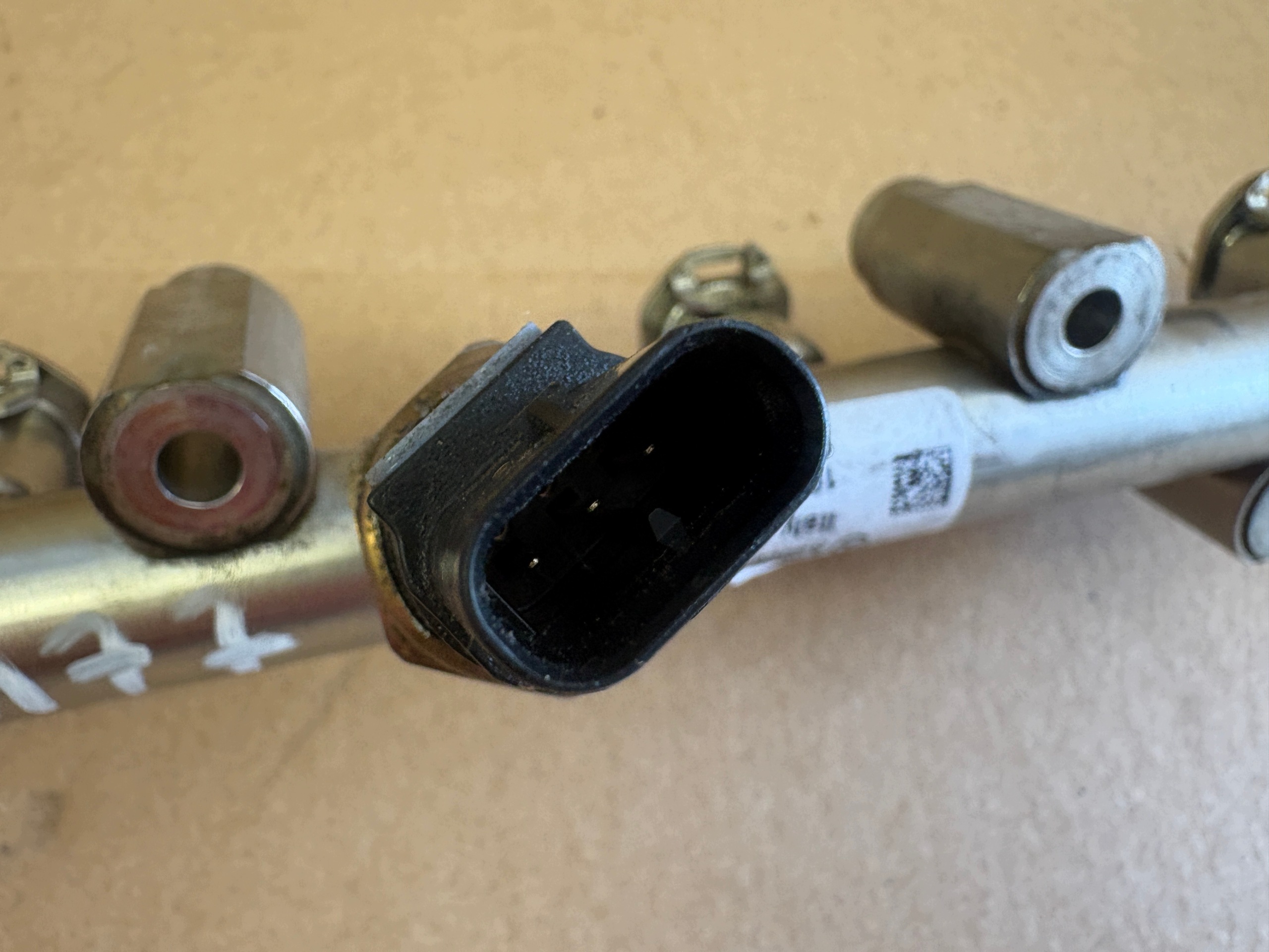 MERCEDES A classe W177 rampe injection A2820701400