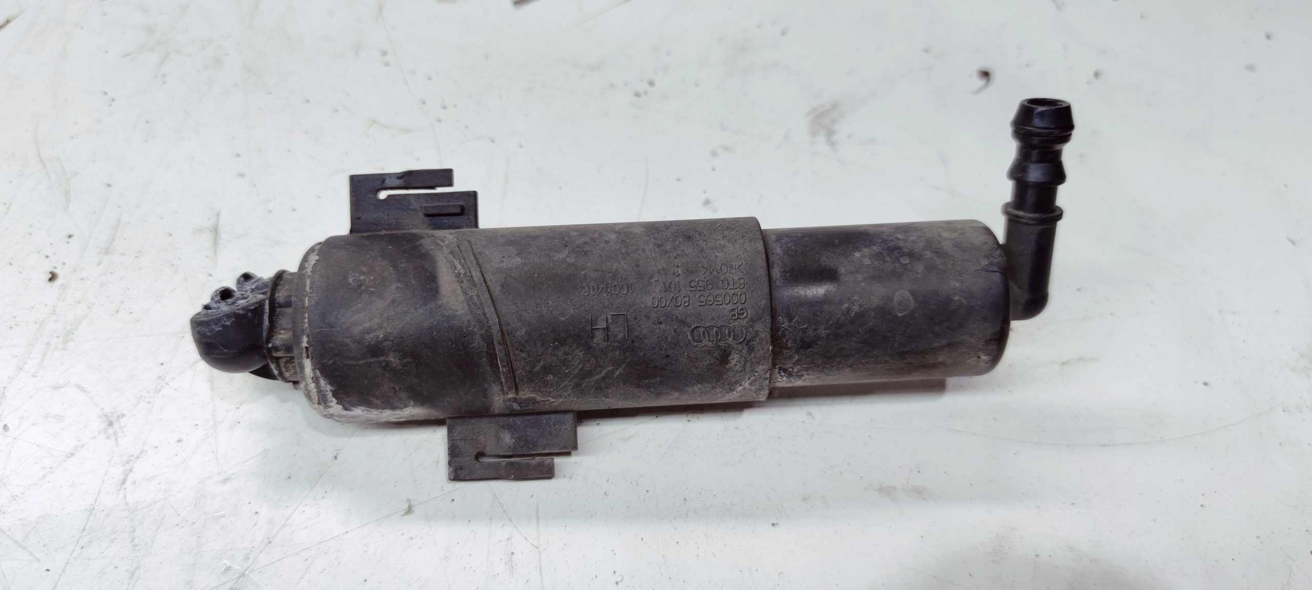 washer REFLEKTORA left AUDI A5 8T 8T0955101