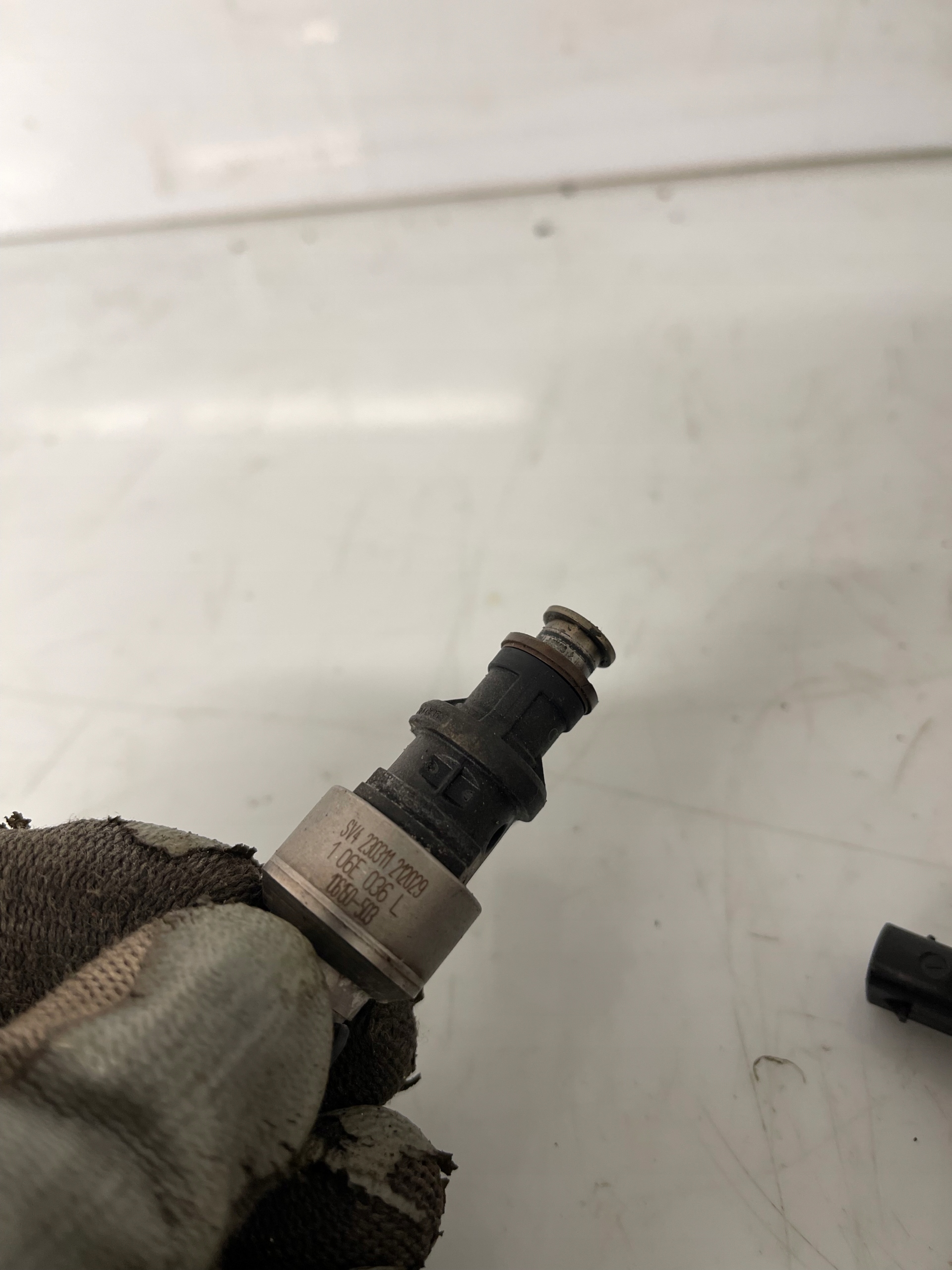 Audi A6 C7 2.8 V6 FSI original injector nozzle 06e906036l 106E036L