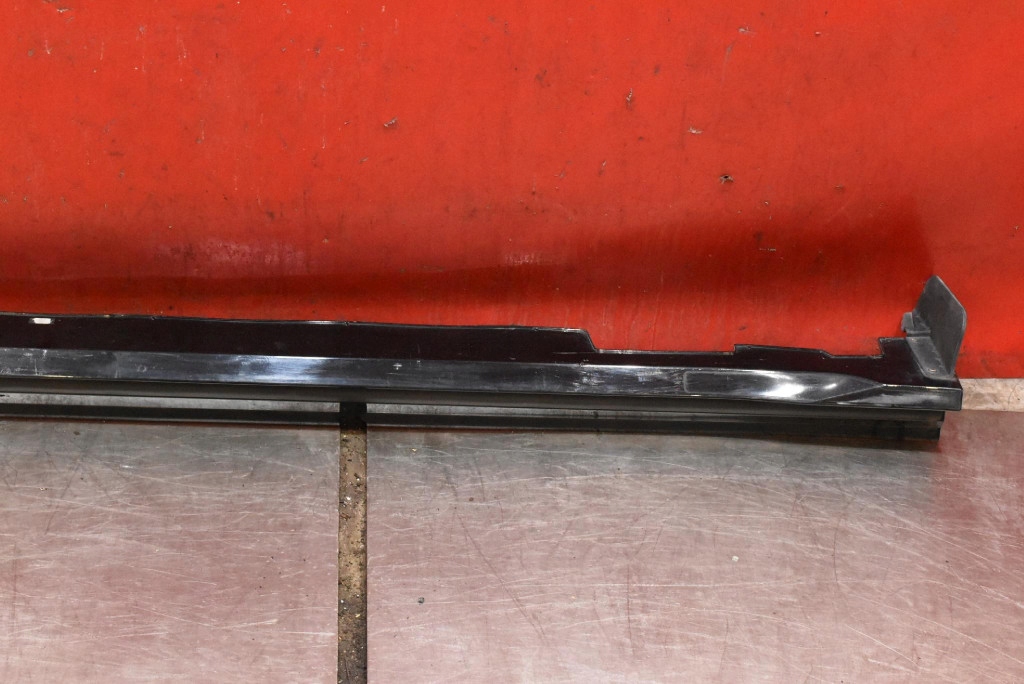 cap threshold right black KIA EV6 21