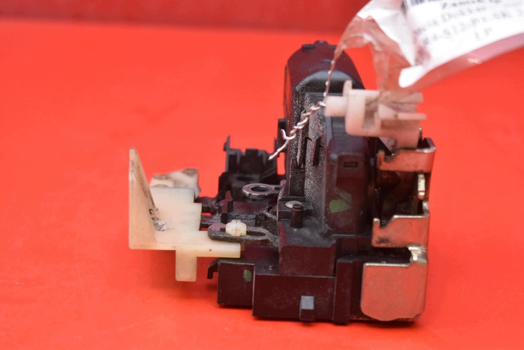 lock door left front front EU DACIA DOKKER 1 and 12-17