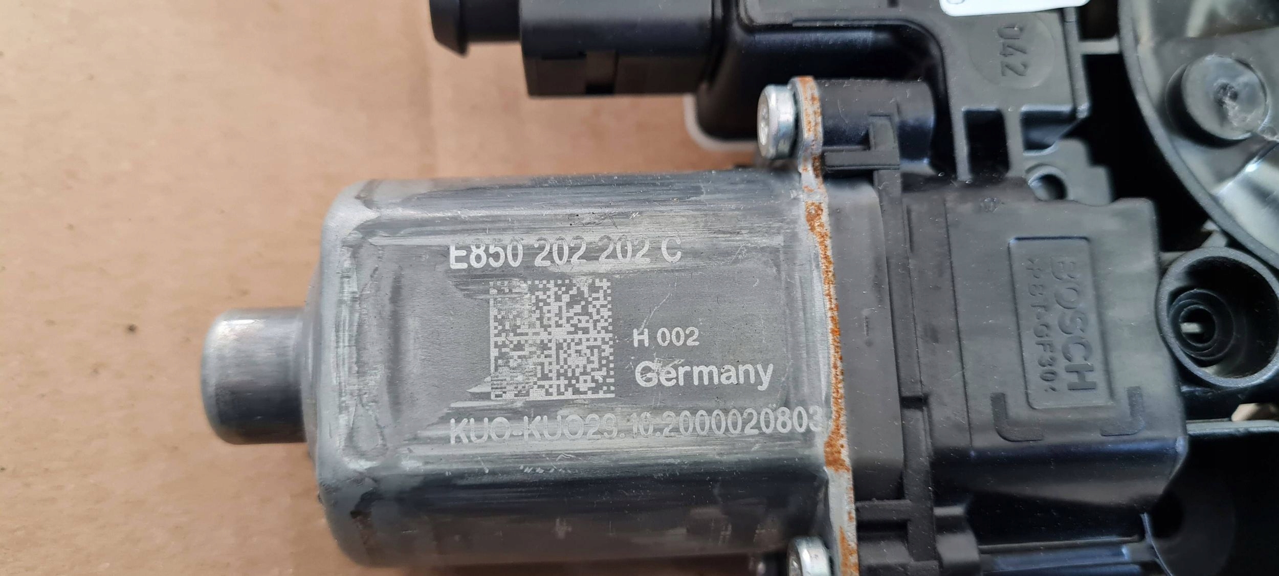 A6 C8 4K mechanism ROLETY boot rear part 4K9863560