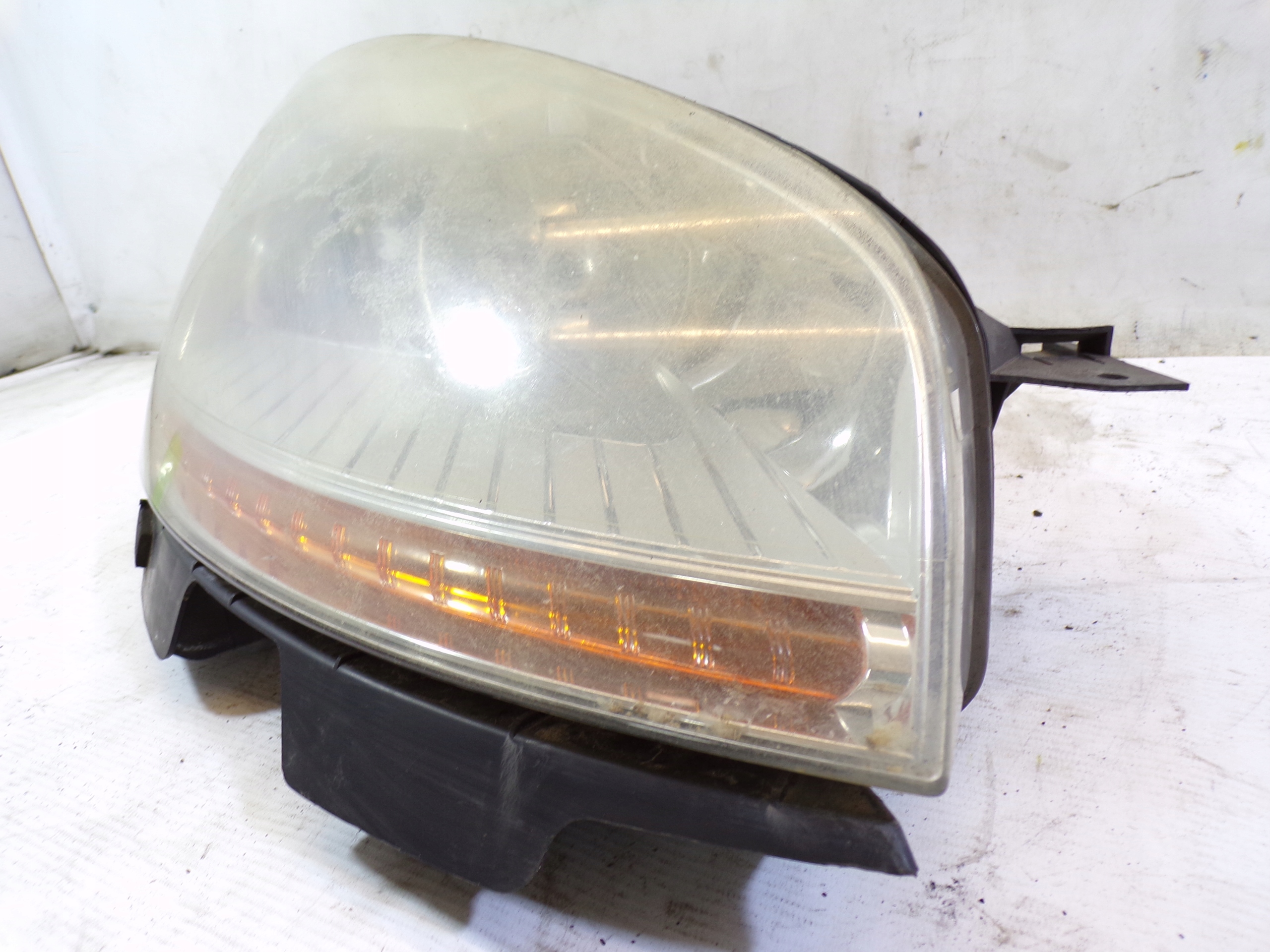 light front front right CITROEN C4 GRAND PICASSO