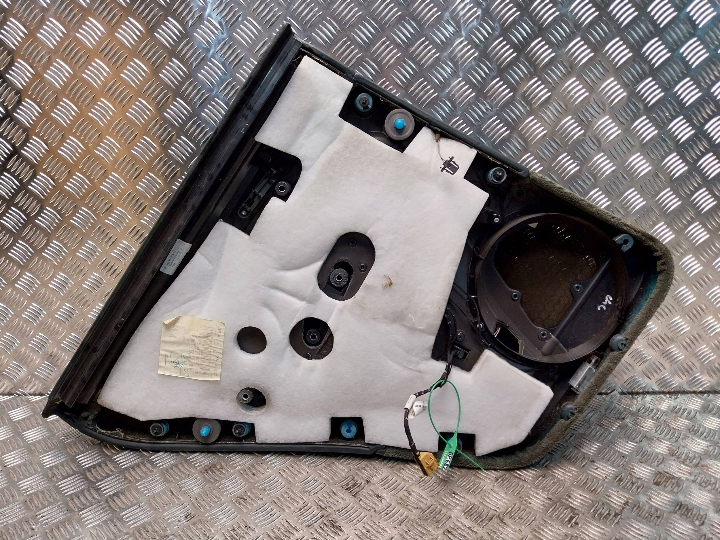 upholstery door side right rear part PORSCHE CAYENNE 02- 7L5867212CA