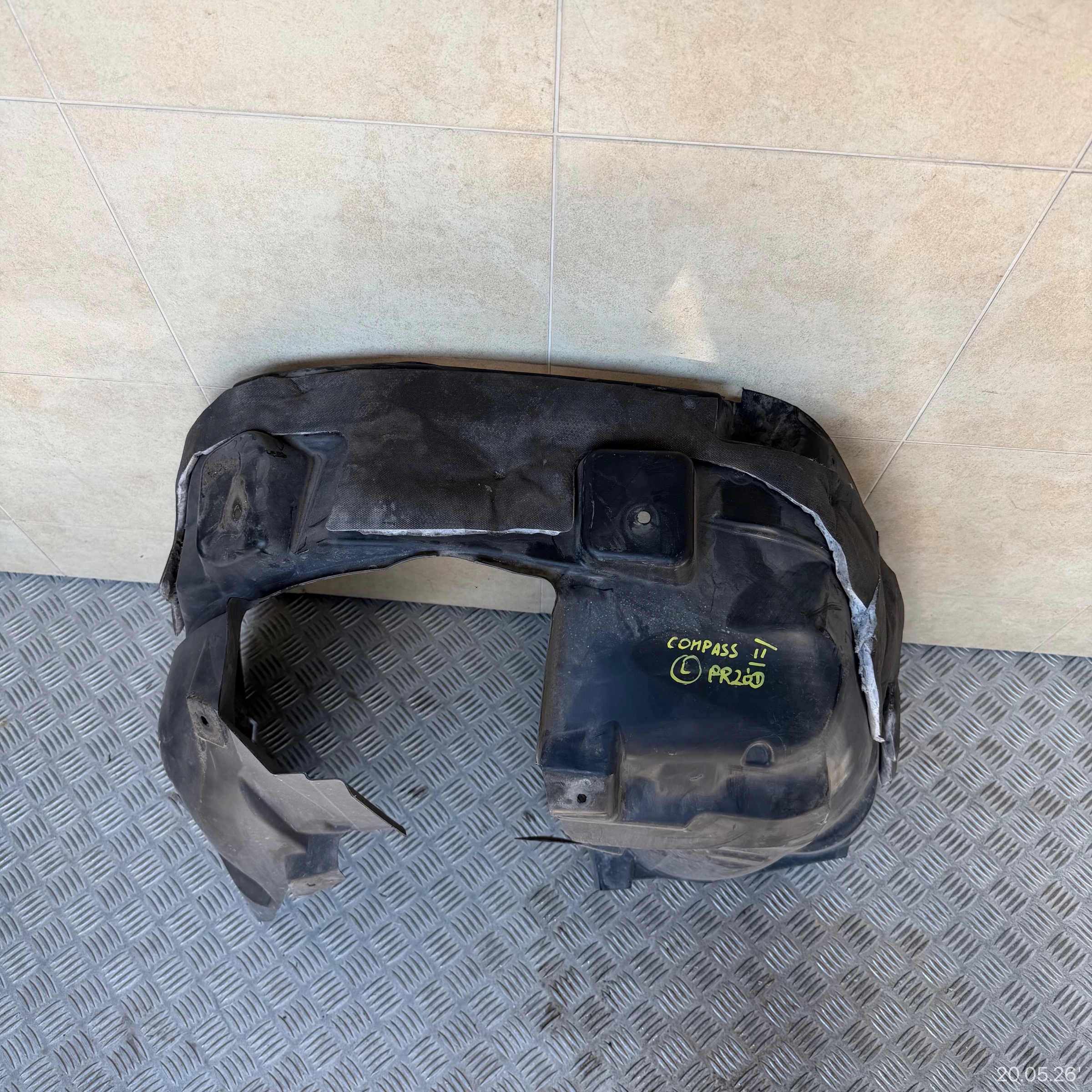 mudguard front left JEEP COMPASS II LIFT 52152062