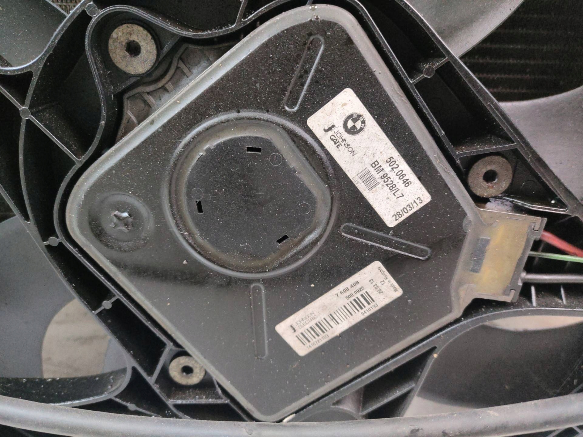support panel for radiators pillar iron BMW 3 F30 2013 7640511-01