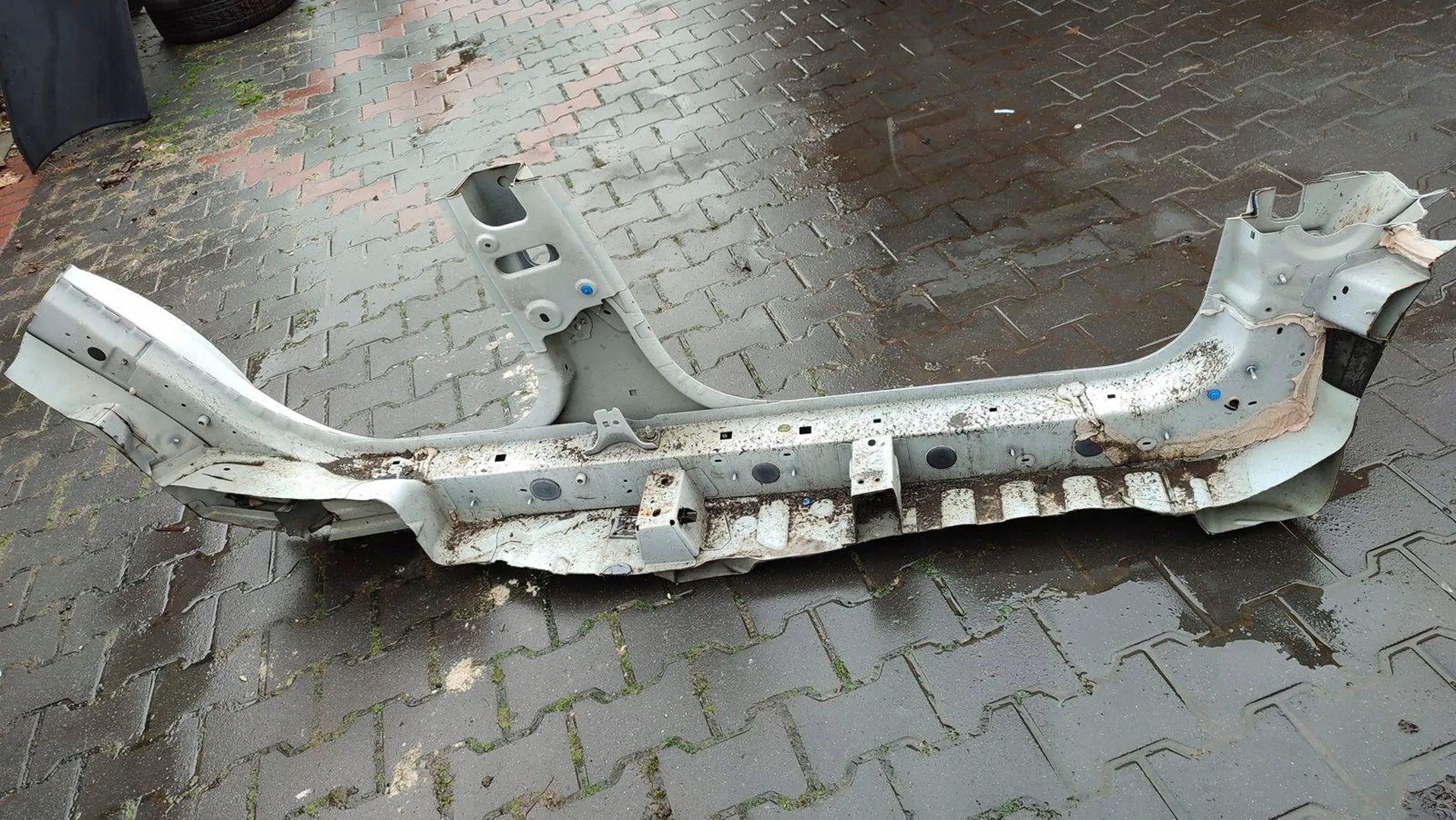 Citroen C4 Cactus 2018 left threshold pillar