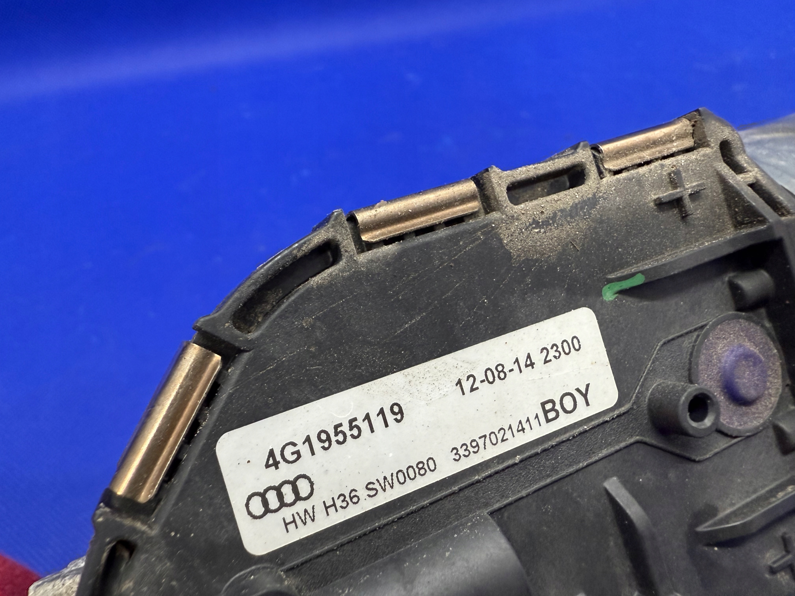 AUDI A6 C7 wiper mechanism front 4G1955023A 4G1955119