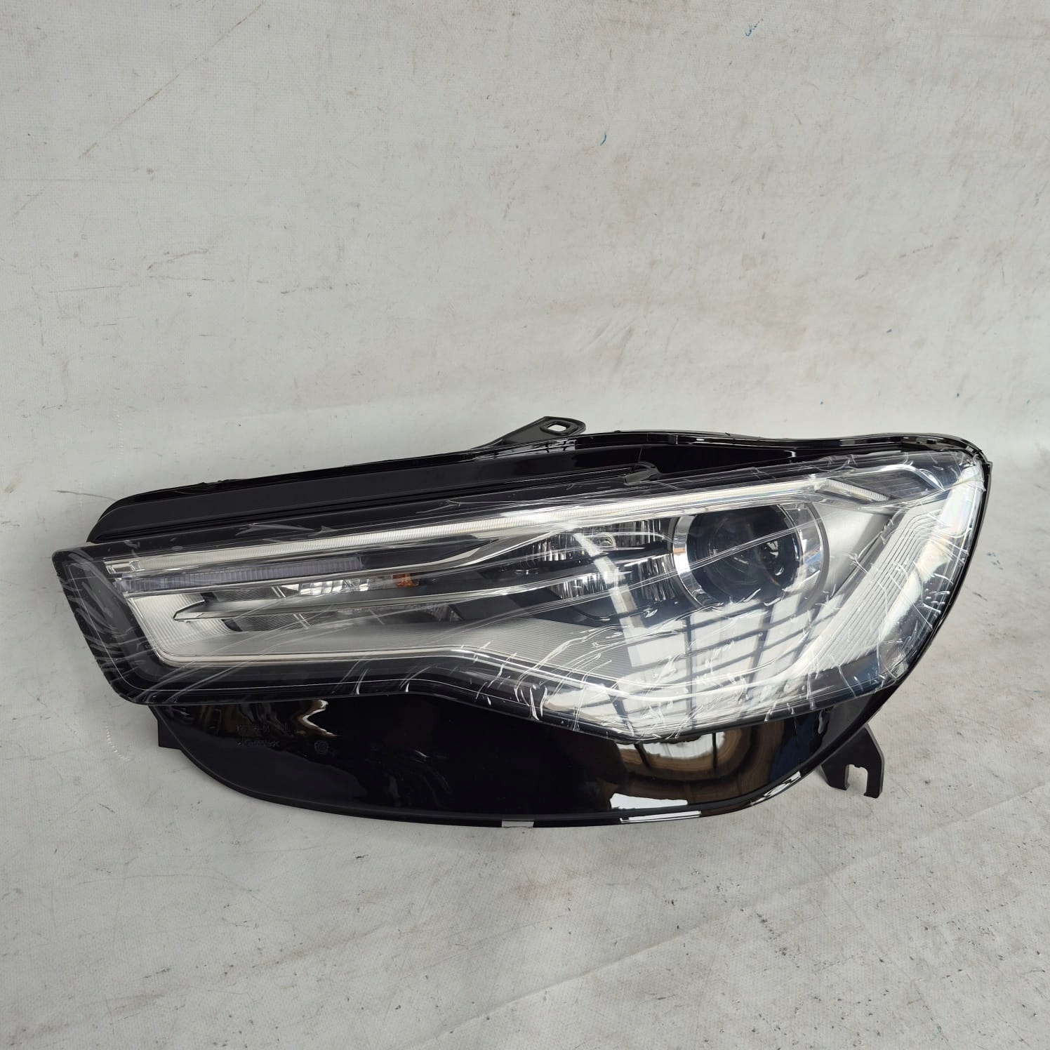 AUDI A6 C7 4G0 LIFT 14- light left front front XENON 4G0941005F