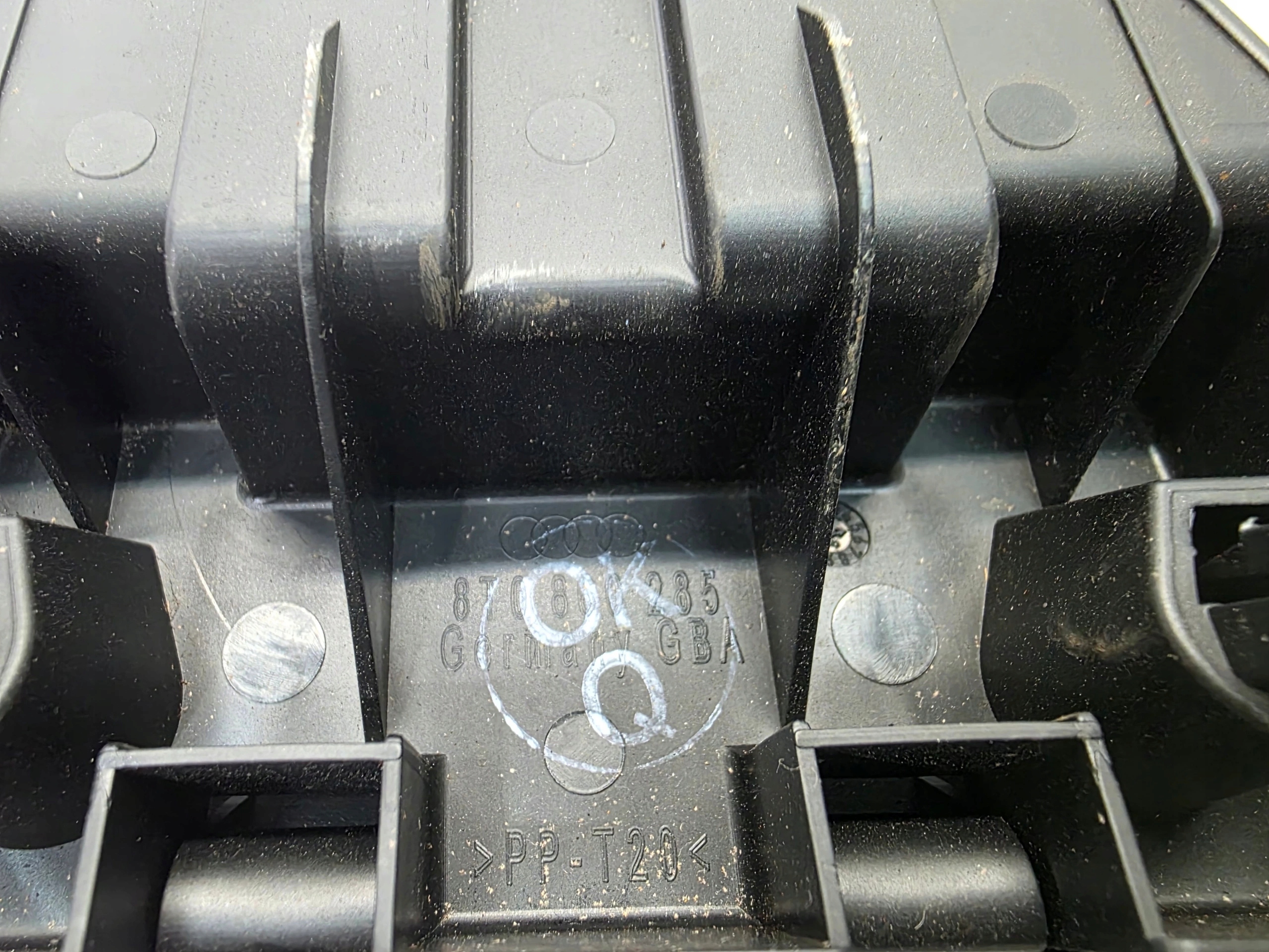 bracket TROJKATA AUDI A4 B8 A5 8T 8T0860285 original